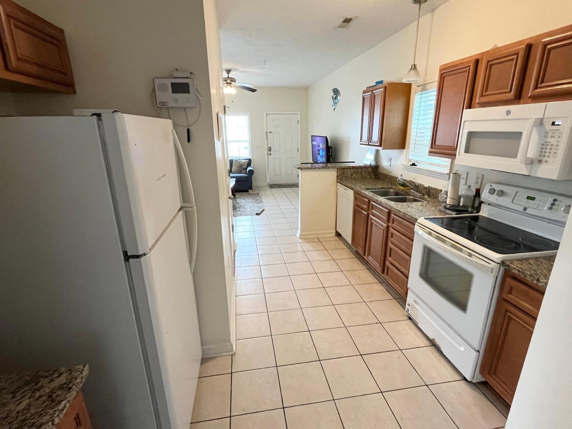 Holiday home Contemporary 2-br Cottage, 2 Blocks To Myrtle Beach