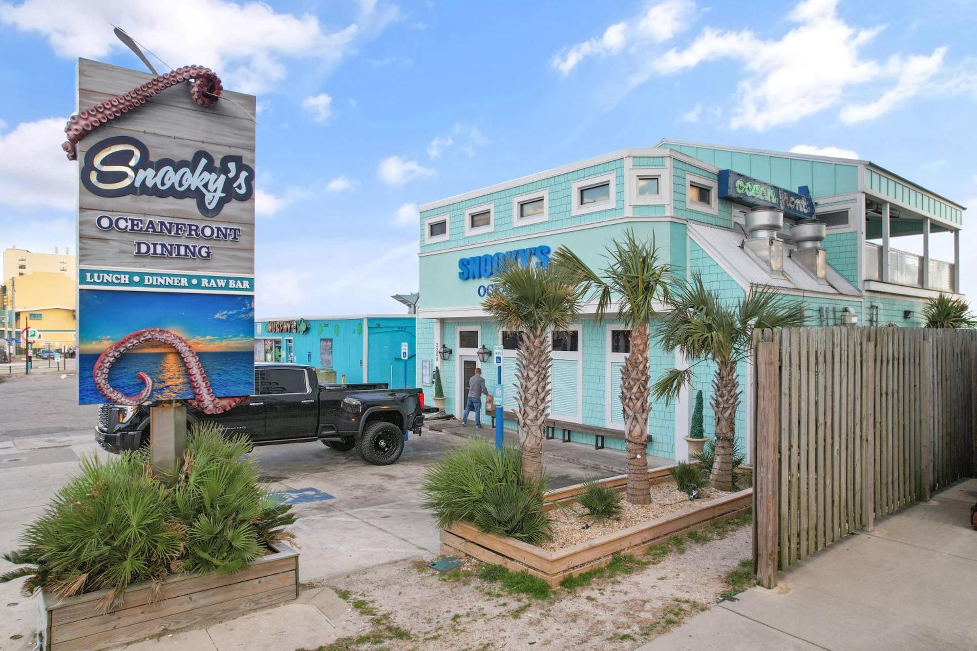 Cherry Grove Luxury W Pools Hot Tub Gym Grill Apartment Myrtle Beach