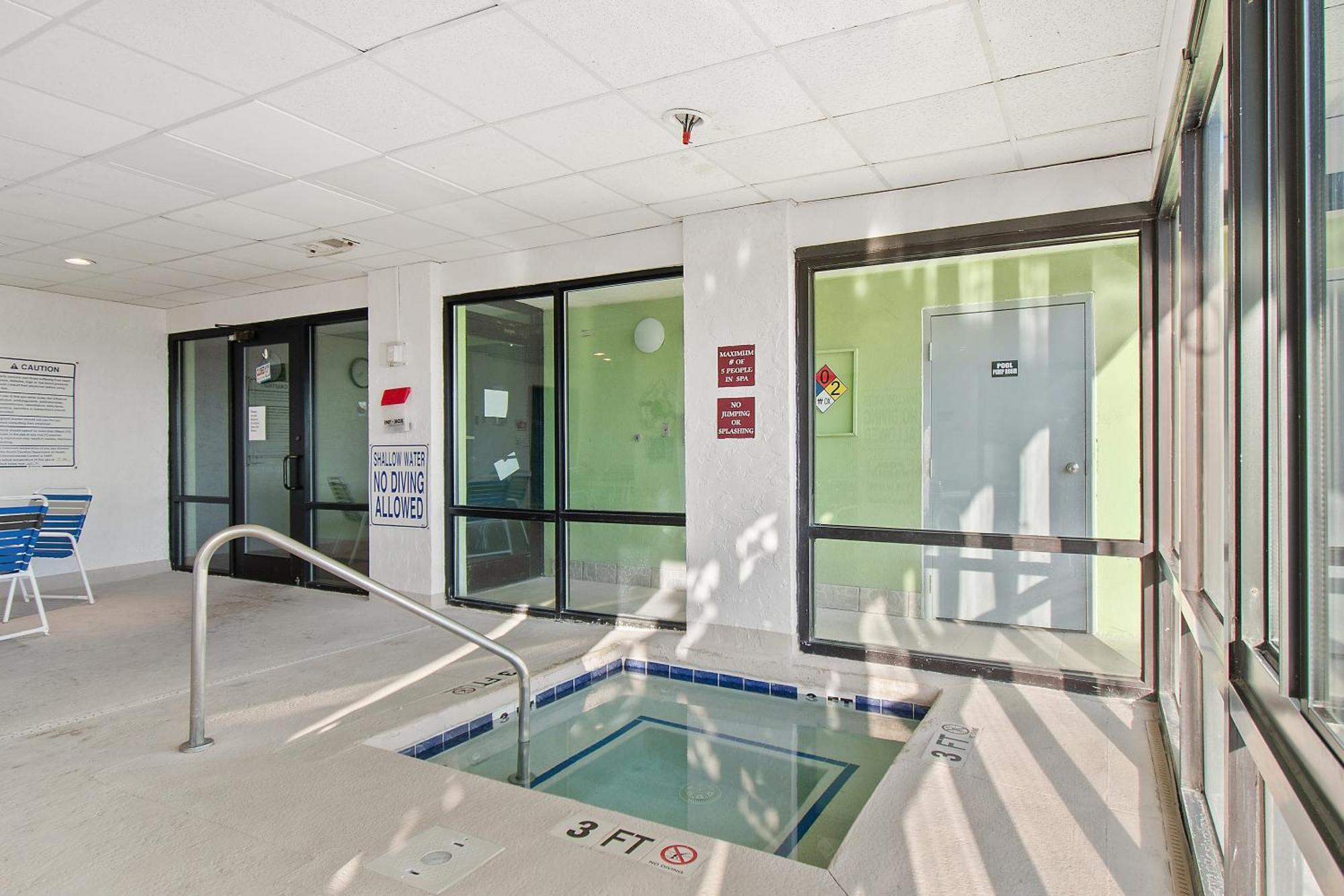 Cherry Grove Luxury W Pools Hot Tub Gym Grill Myrtle Beach