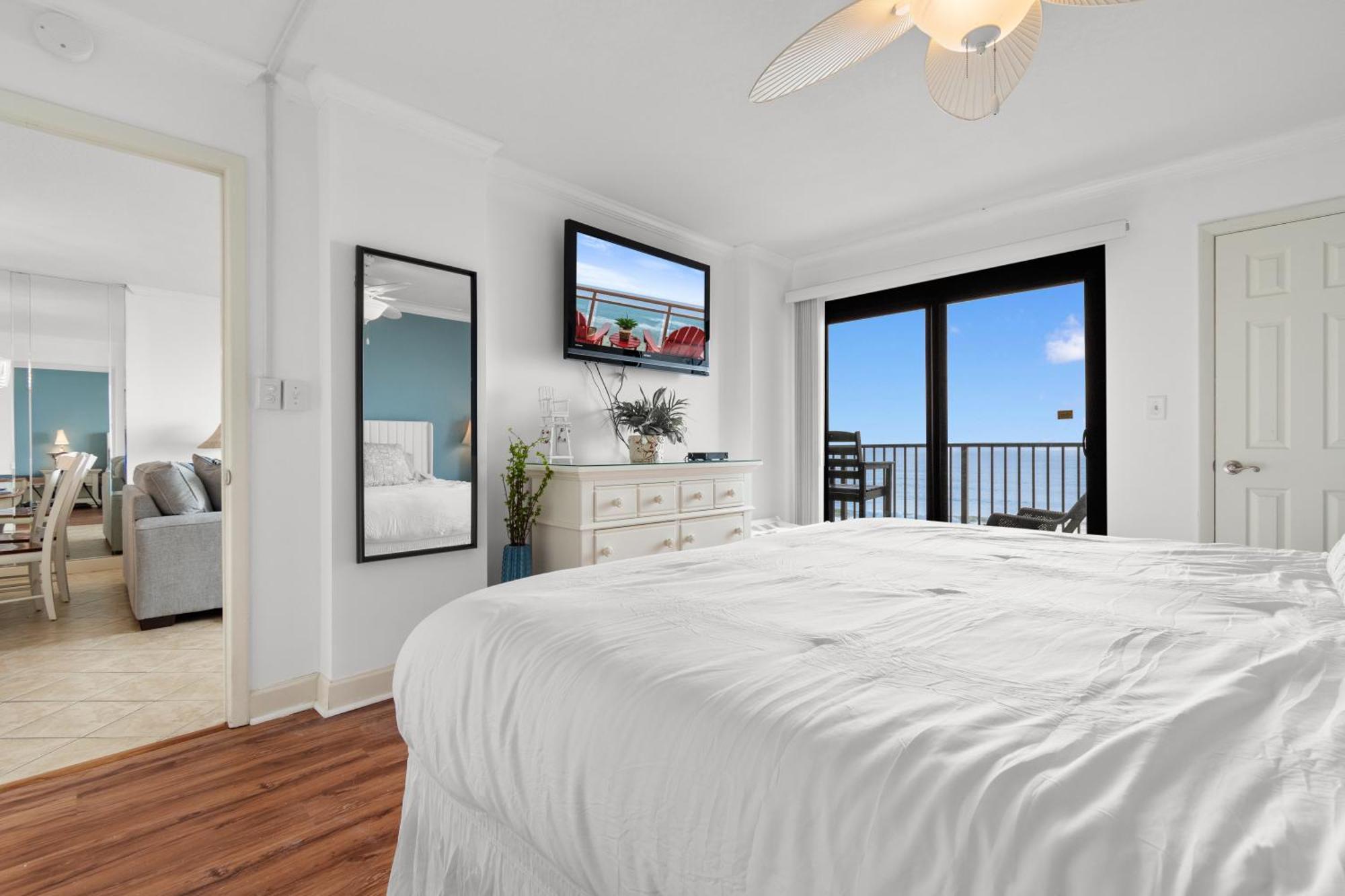 Cherry Grove Luxury W Pools Hot Tub Gym Grill Apartment