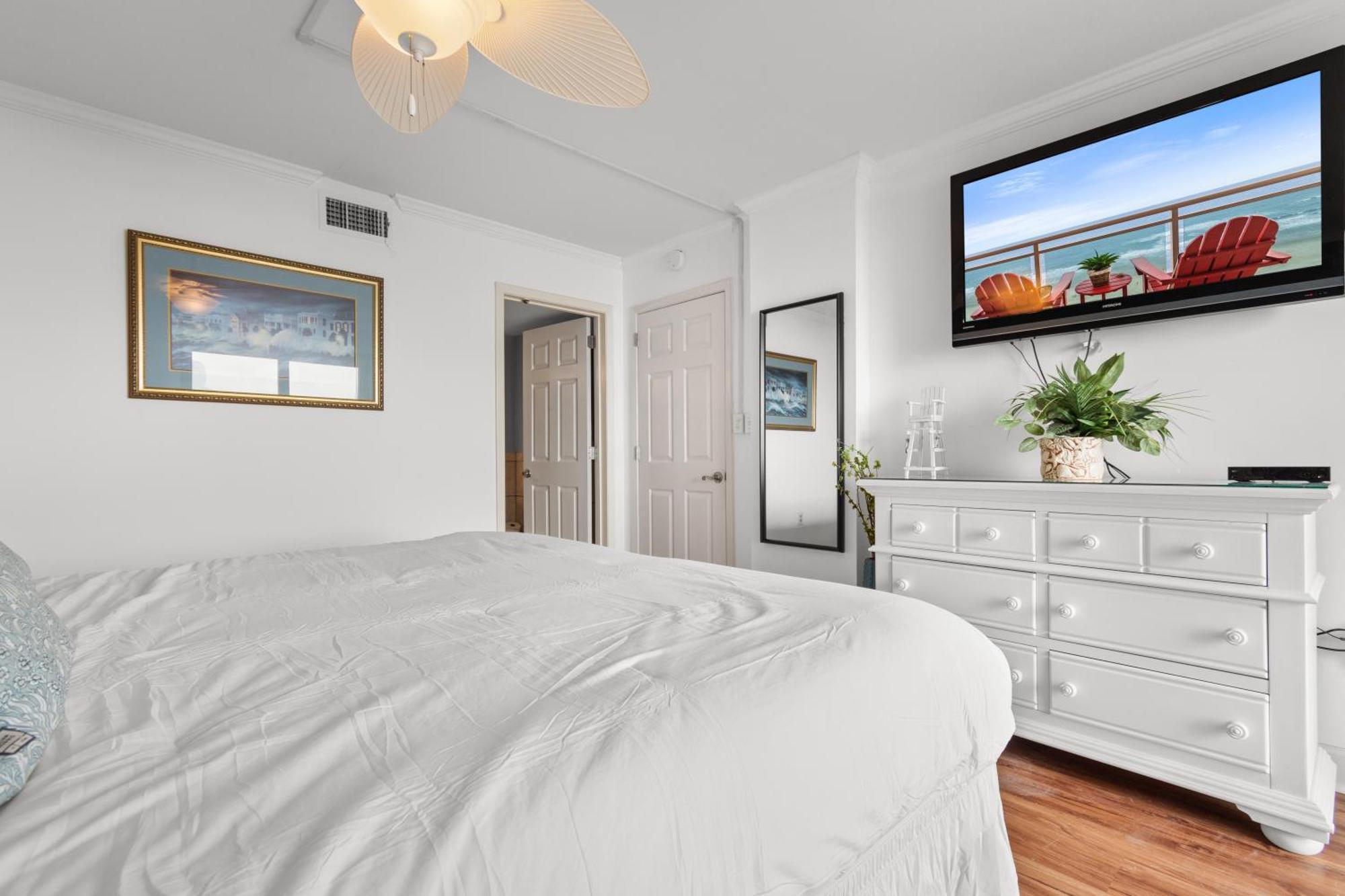 Apartment Cherry Grove Luxury W Pools Hot Tub Gym Grill