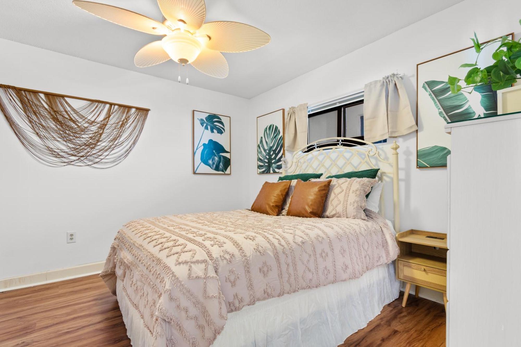 Cherry Grove Luxury W Pools Hot Tub Gym Grill Apartment