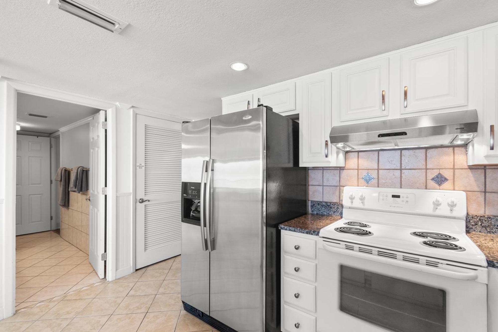 Cherry Grove Luxury W Pools Hot Tub Gym Grill Apartment