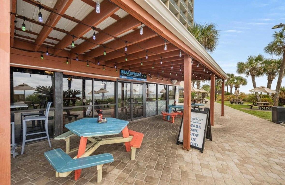 Wow! Oceanview 3 Bedroom Condo! Pool & Private Balcony Apartment Myrtle Beach