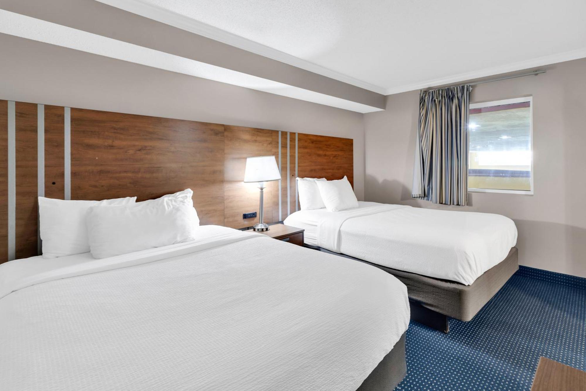 Camelot By The Sea Resort *