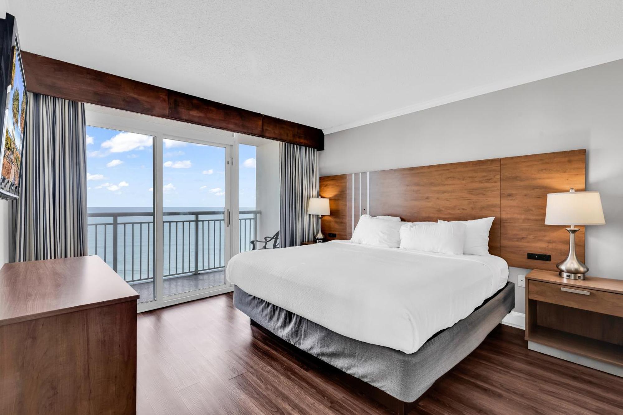 Resort Camelot By The Sea *