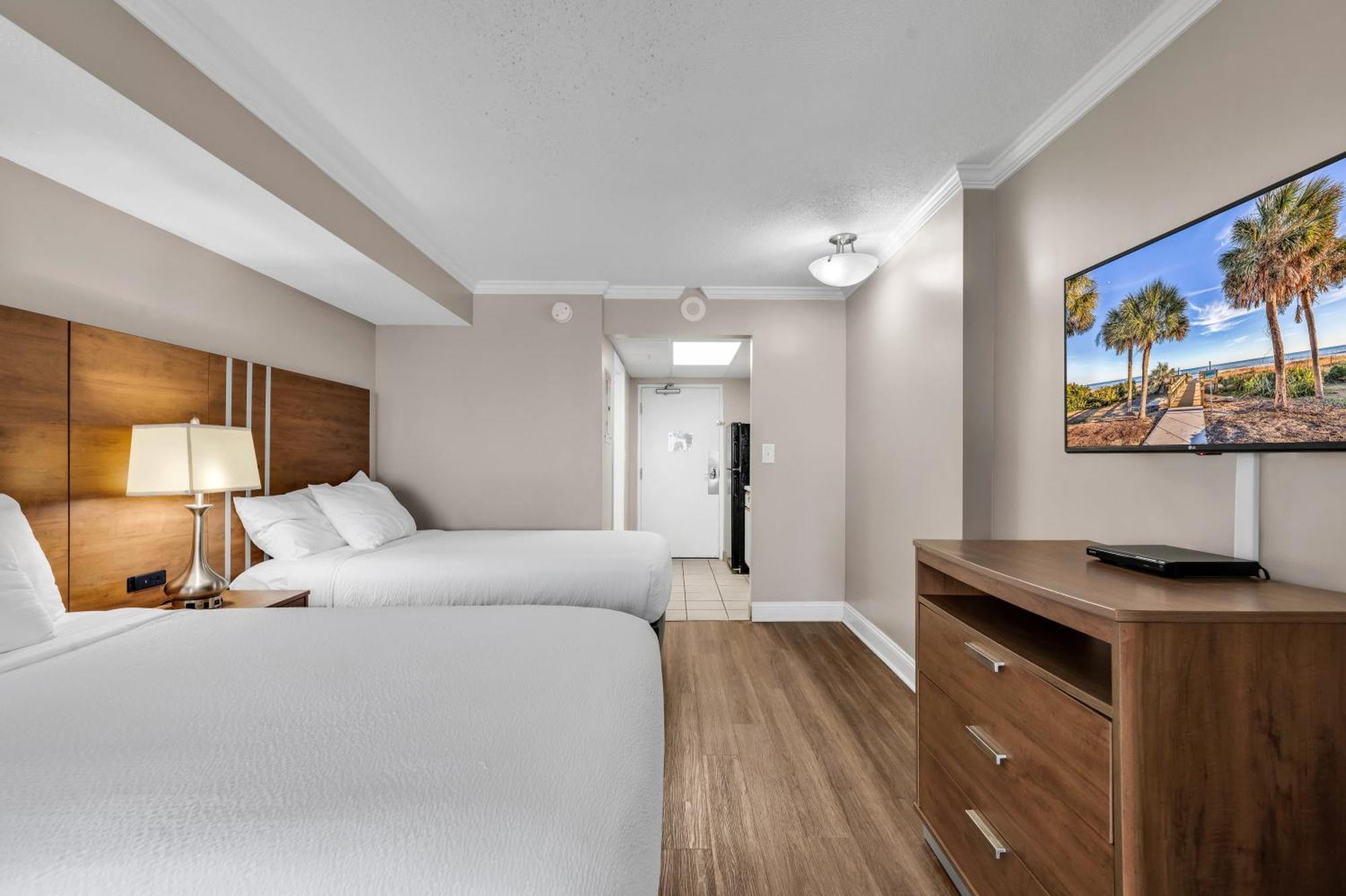 Camelot By The Sea Resort *