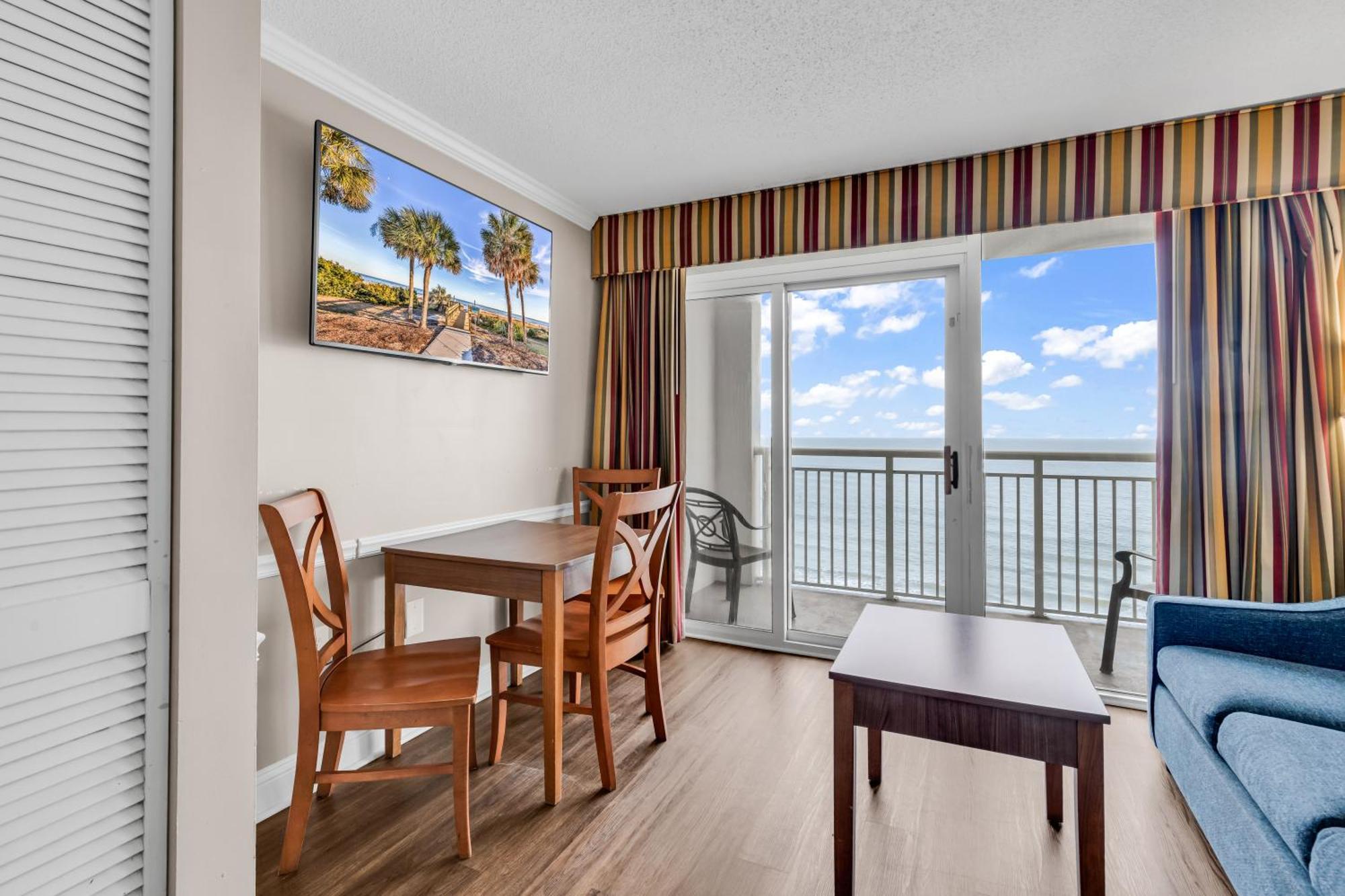 Camelot By The Sea Resort *