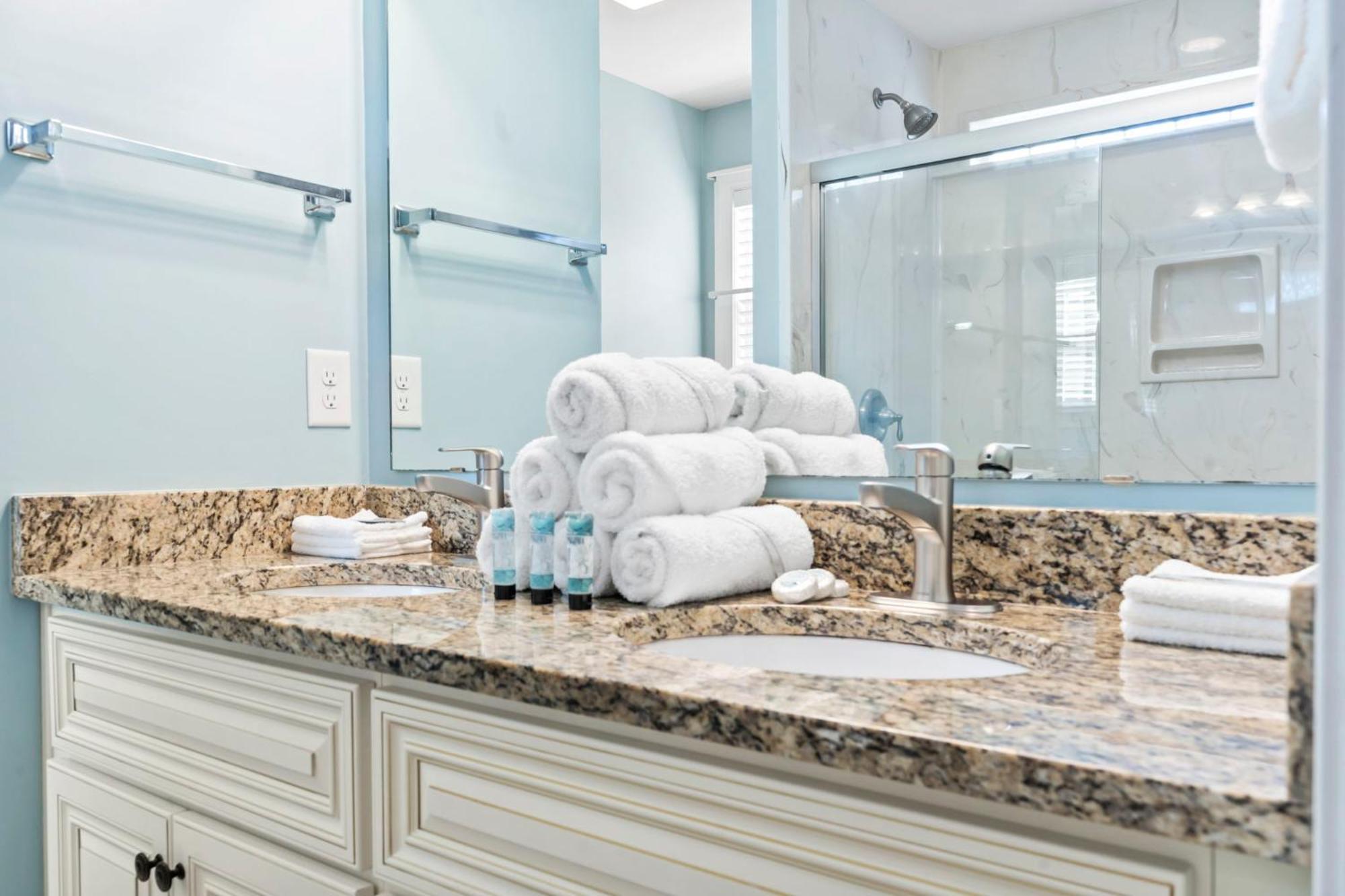 Coastal Pet Friendly Getaway In Murrels Inlet! Perfect For 8 Guests! Holiday home Myrtle Beach
