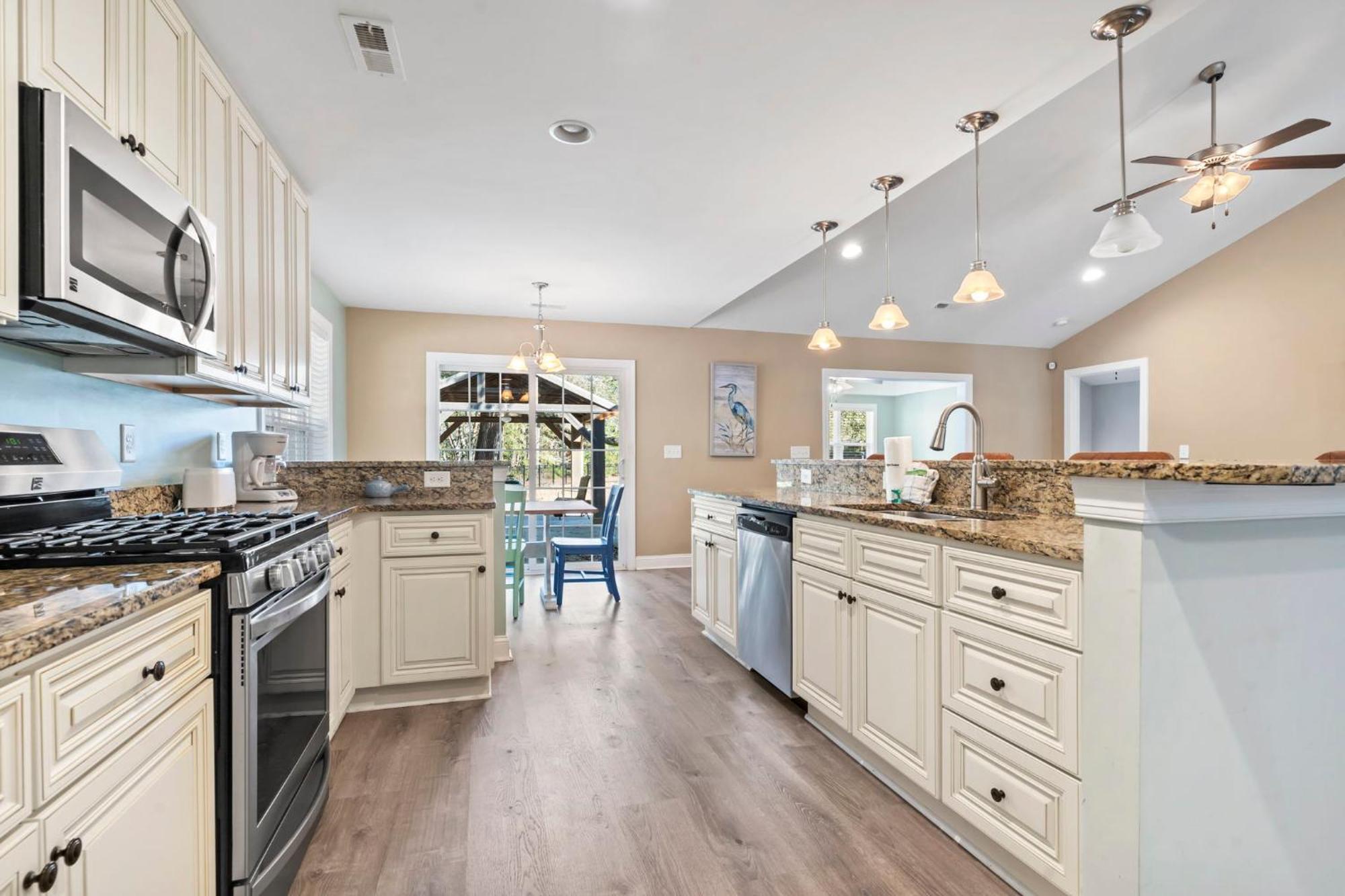 Holiday home Coastal Pet Friendly Getaway In Murrels Inlet! Perfect For 8 Guests! *