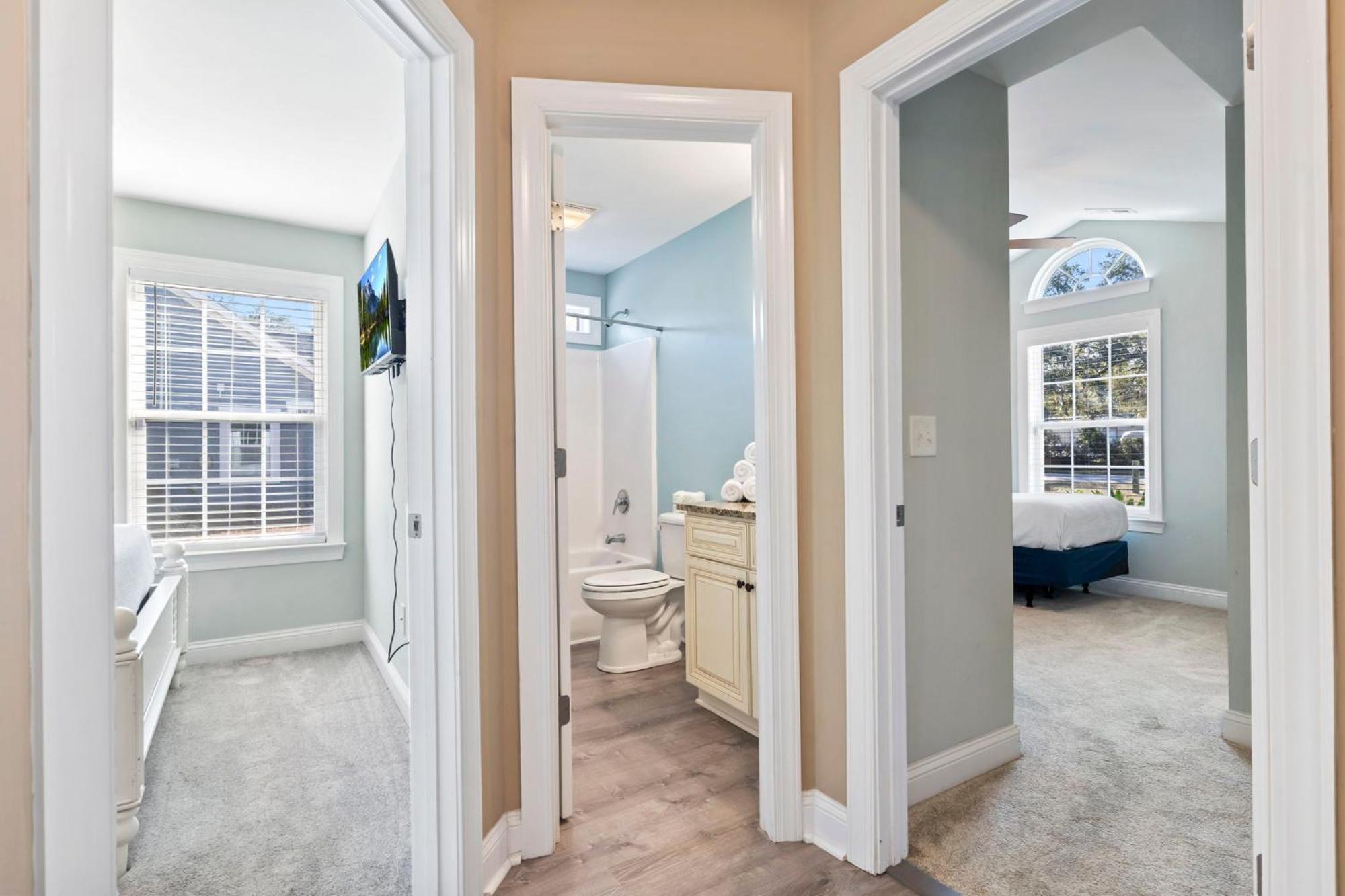 Coastal Pet Friendly Getaway In Murrels Inlet! Perfect For 8 Guests! * Myrtle Beach