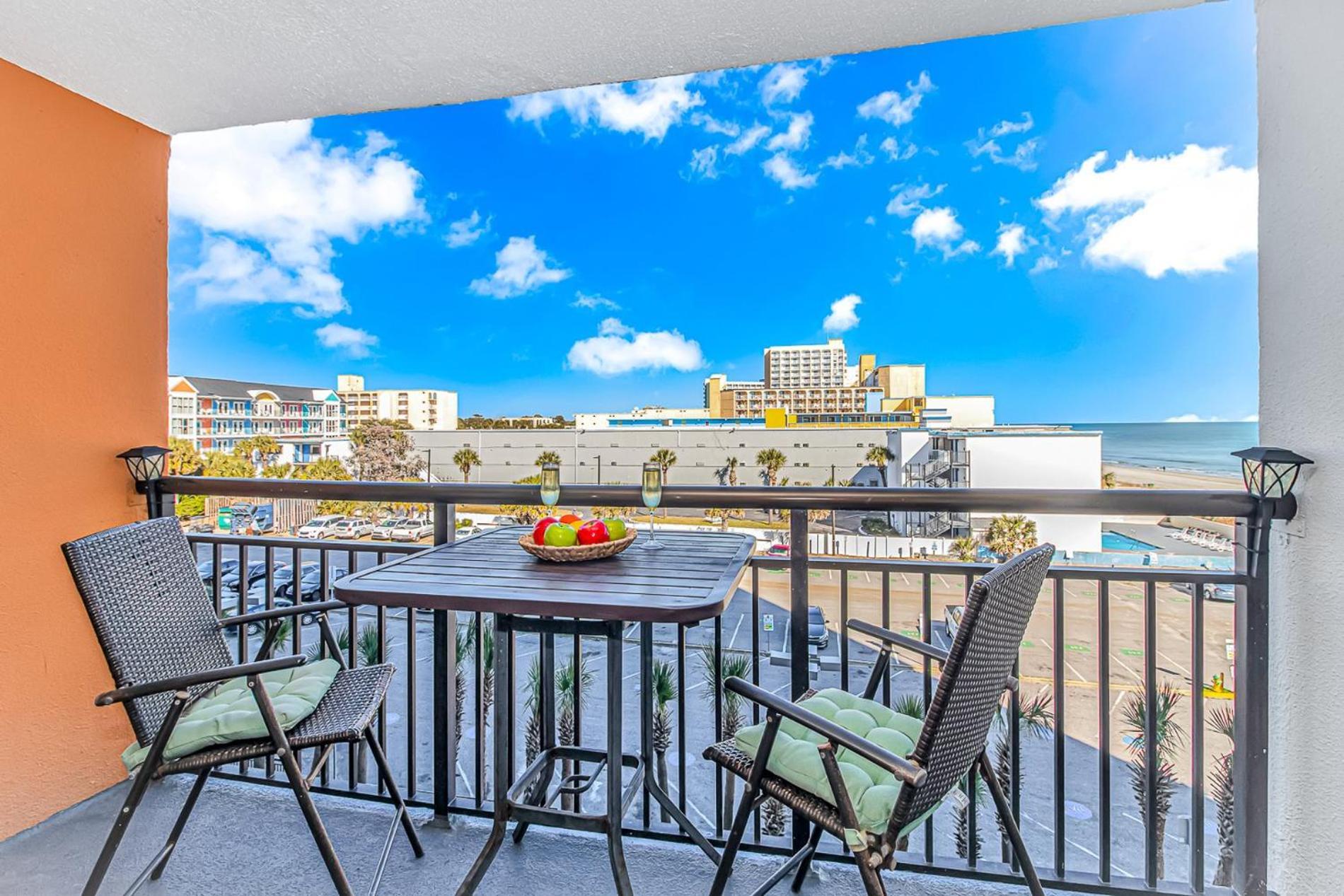 Holiday home Ocean View Queen Suite- Landmark 517 Myrtle Beach
