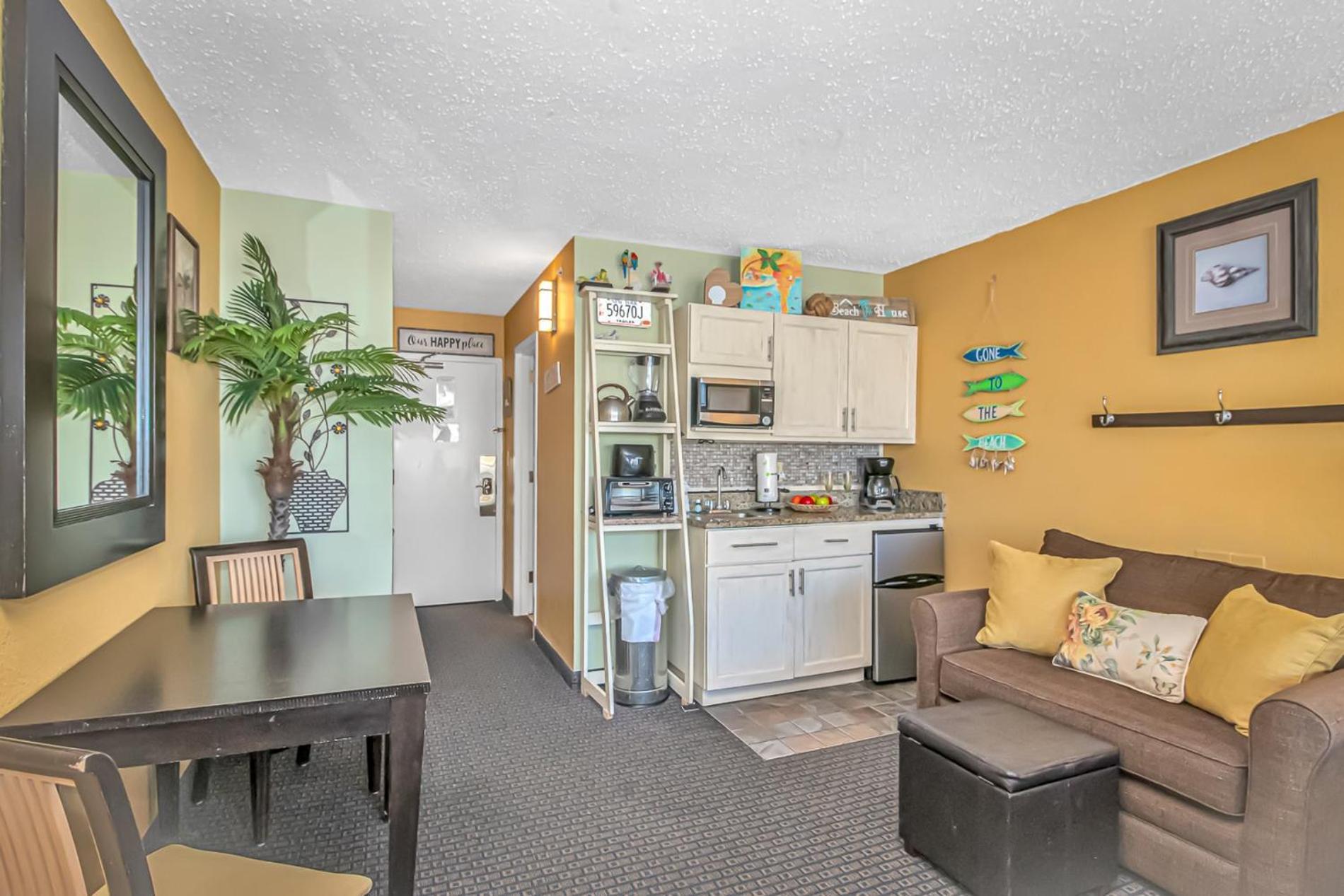 Ocean View Queen Suite- Landmark 517 Holiday home Myrtle Beach