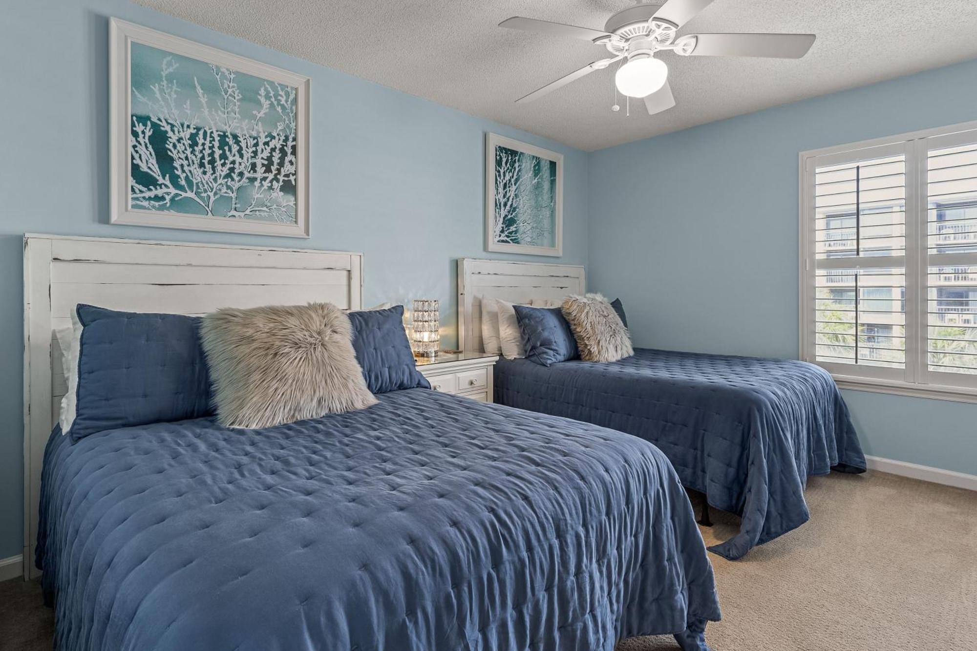 Apartment Sea Cloisters 305e *