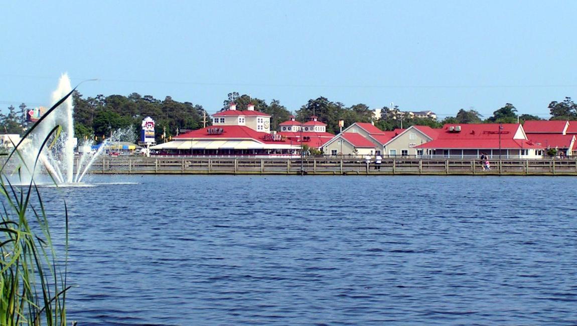 Marvelous King With Marina Views! Yacht Club 1-501 C Myrtle Beach