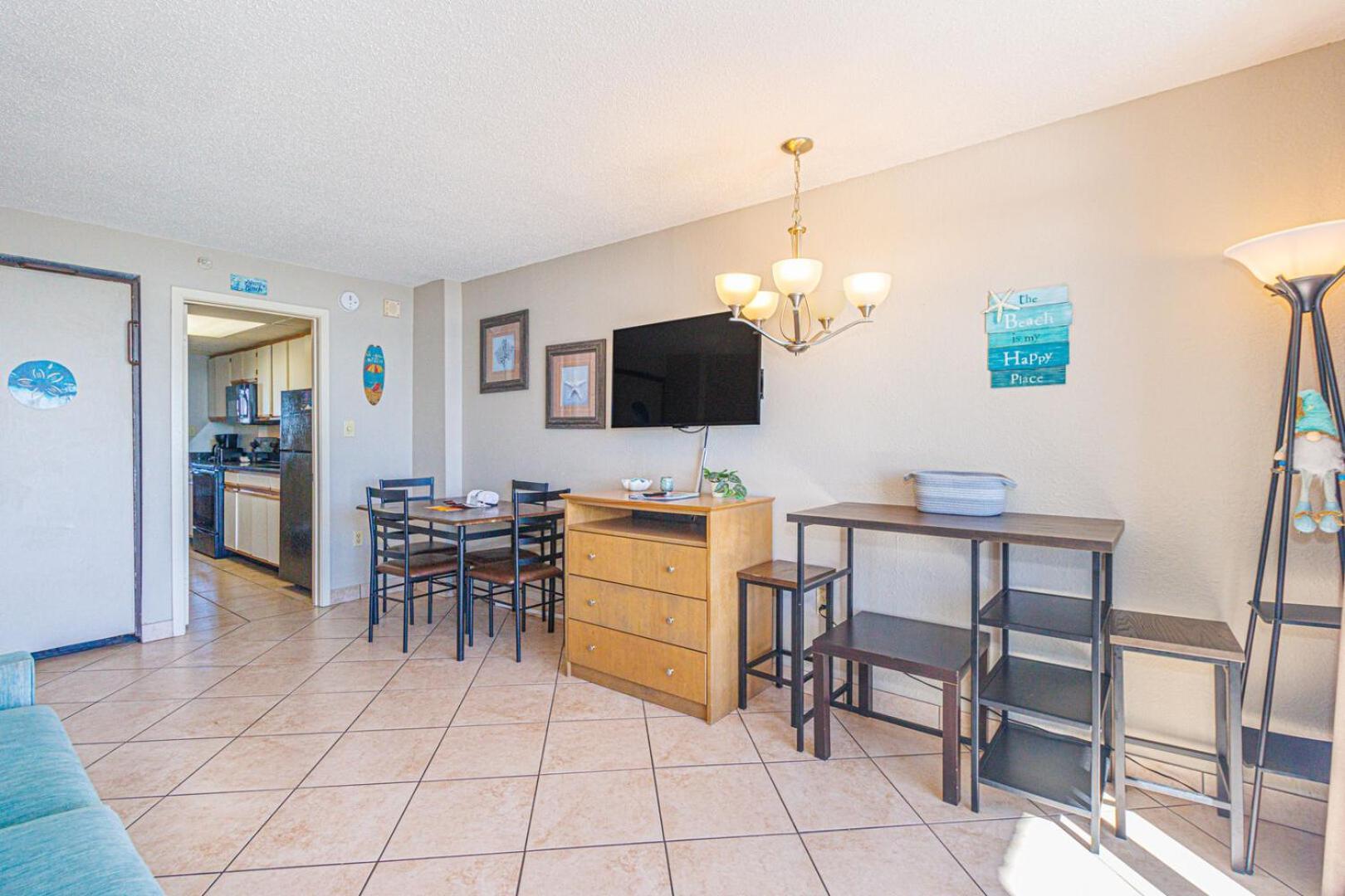 Spacious 1 Bedroom Condo- Stunning Oceanfront Views- Landmark 1434 *