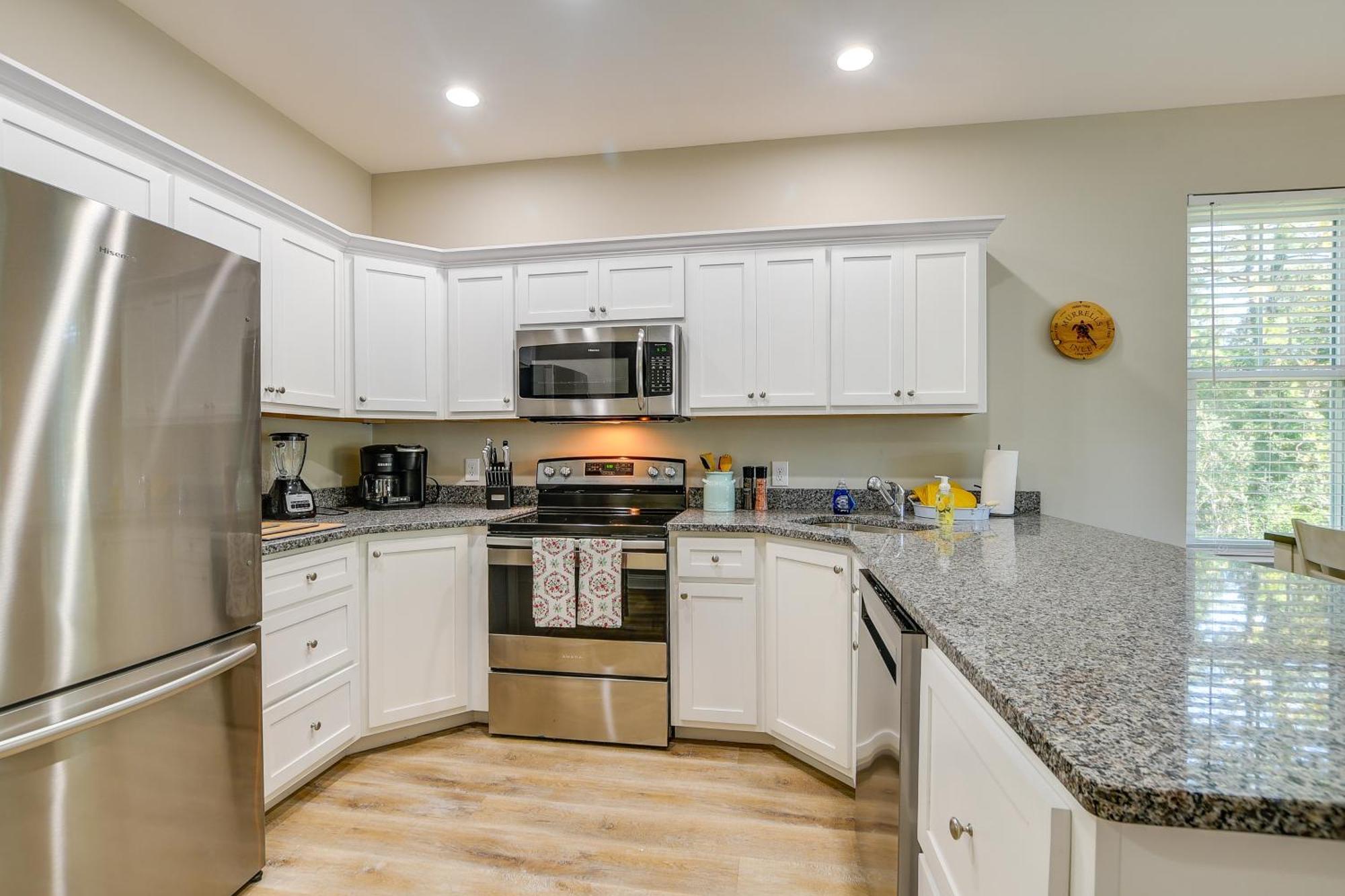 Murrells Inlet Half-mi To Marsh Walk! Holiday home Myrtle Beach