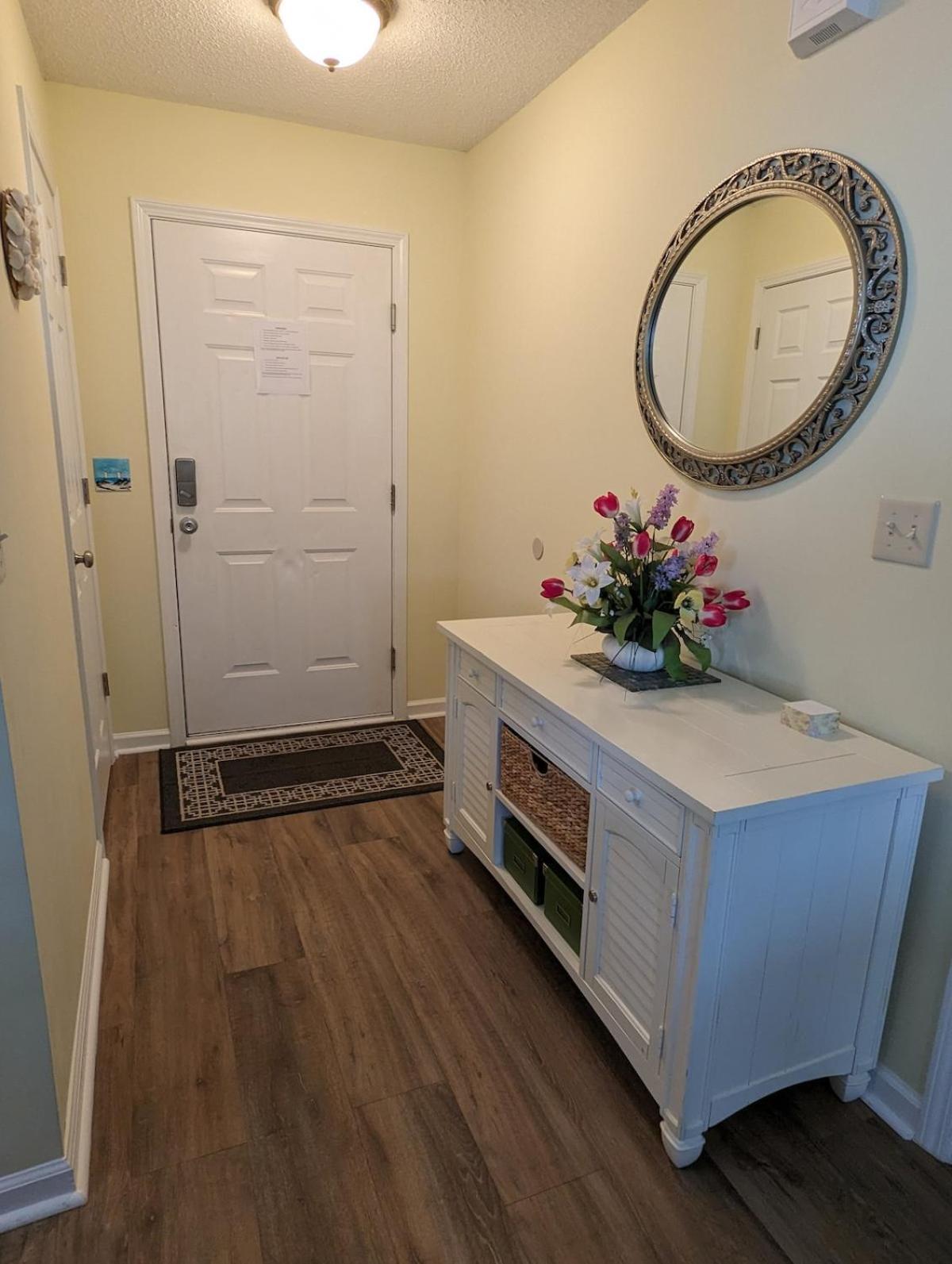 Centrally Located-secluded-nature-15 Min To Apartment