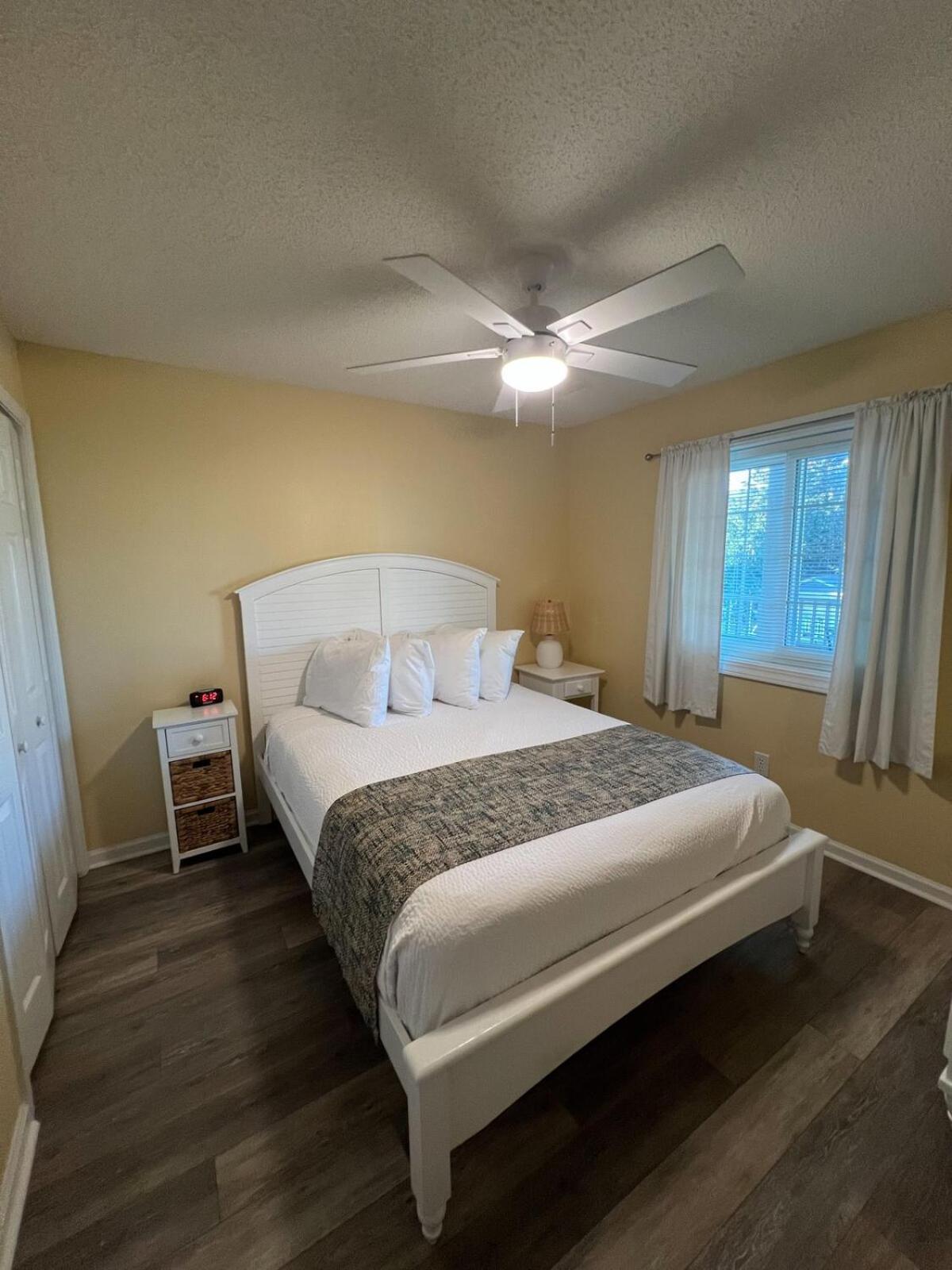Cherry Grove 1br Screened Porch 2nd Floor View * Myrtle Beach