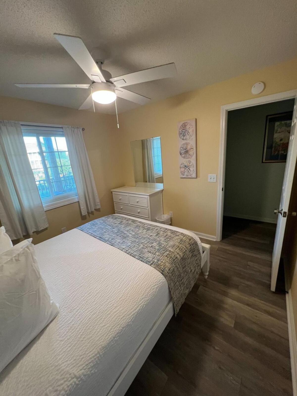 Cherry Grove 1br Screened Porch 2nd Floor View *