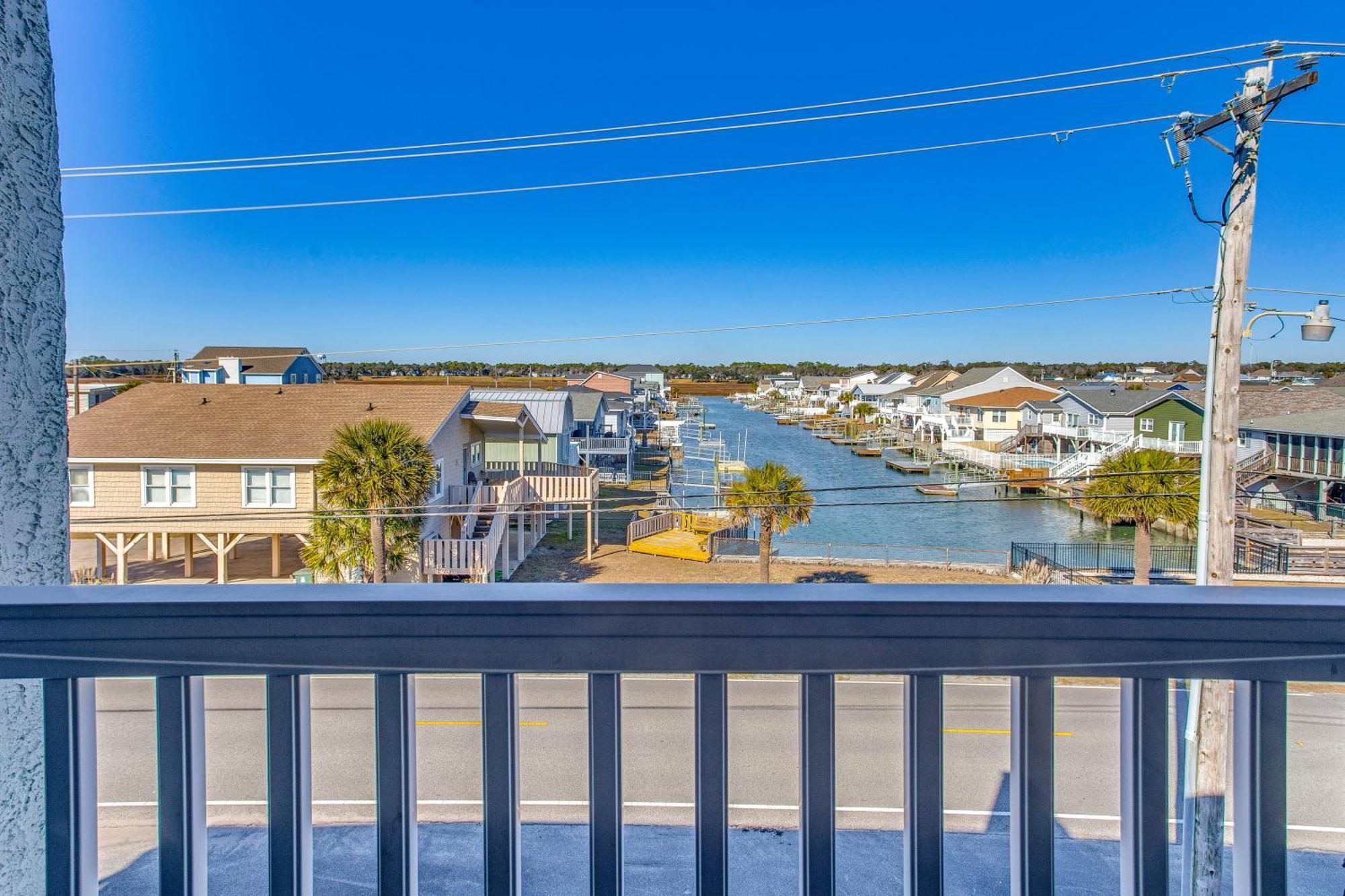Walk To Ocean North Myrtle With Pool Apartment *