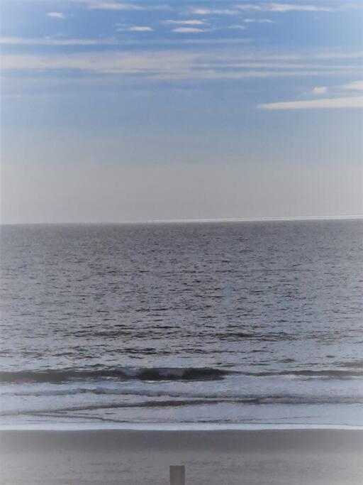 Oceanview 2 Bedroom Apartment *