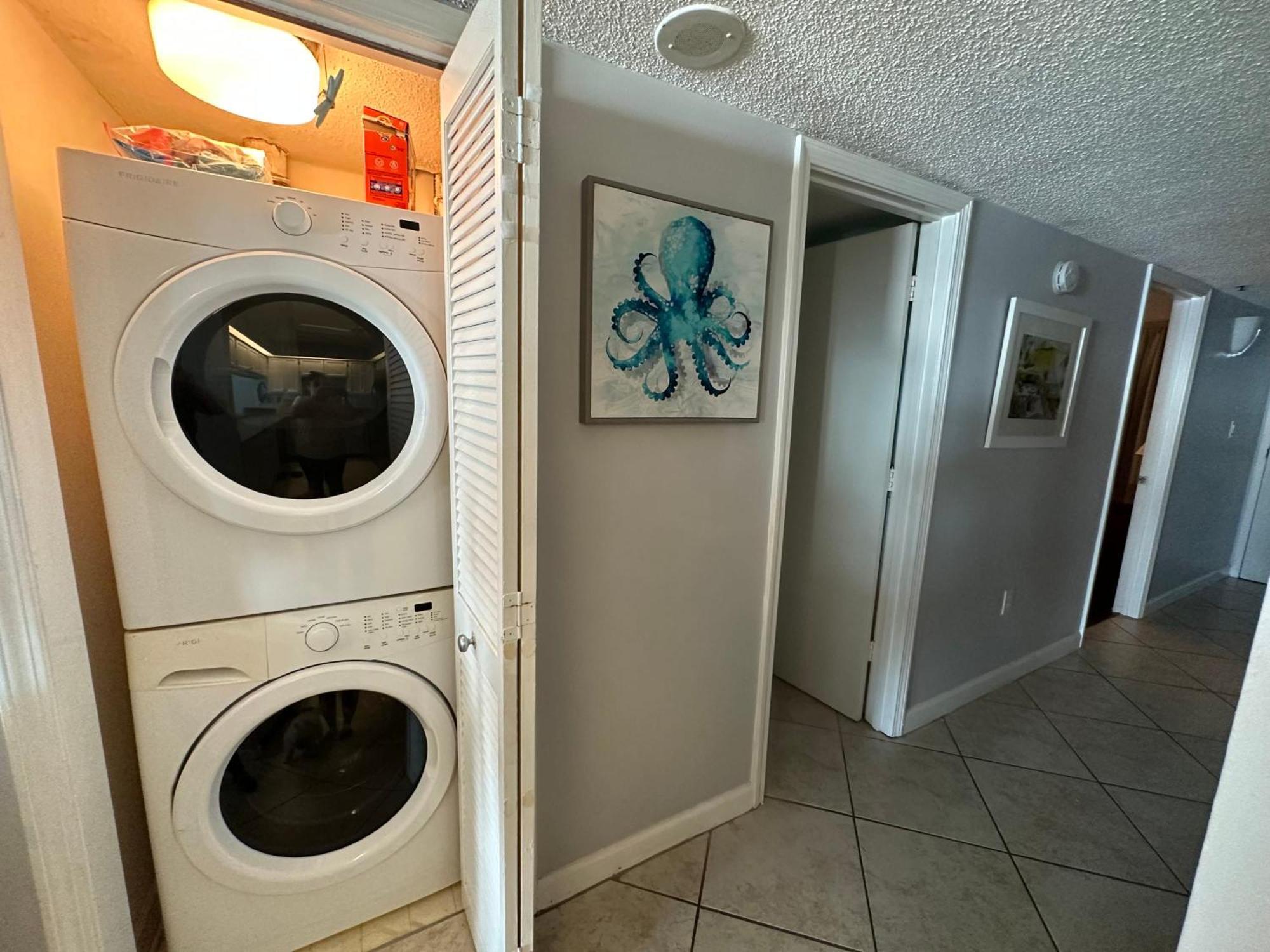 Direct Oceanfront 2 King Suites112 North Myrtle Holiday home *