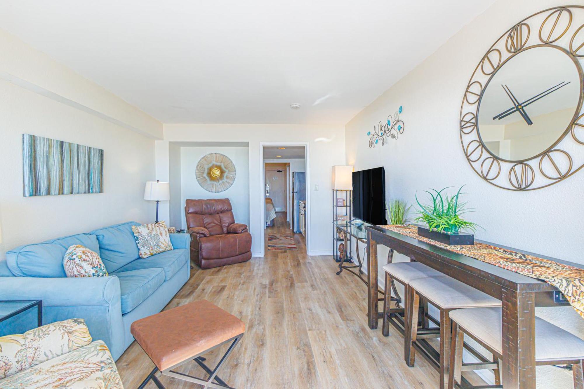 Beautifully Updated 1br- Spectacular Oceanfront Views-the Savoy Unit 102