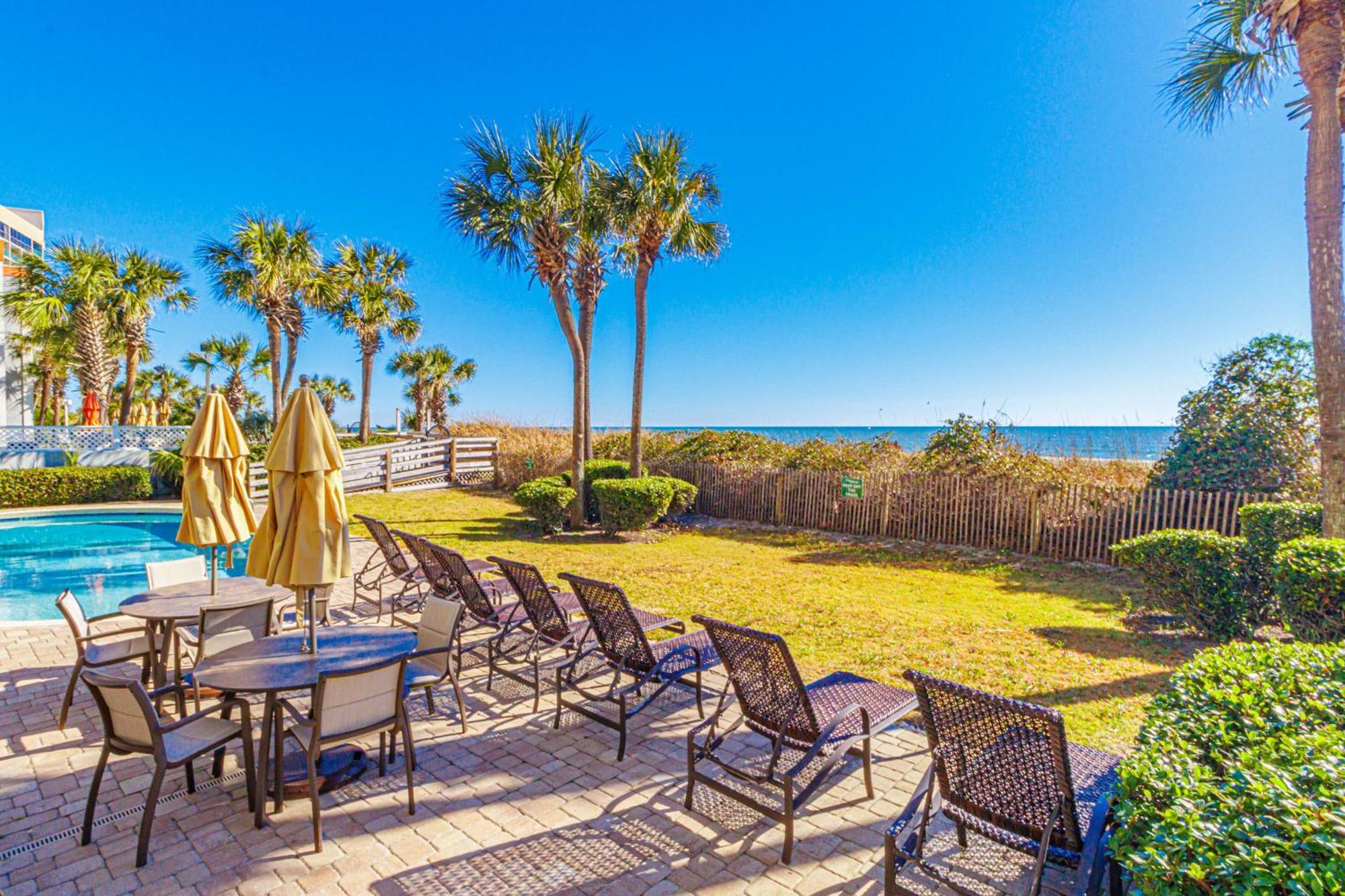 Resort Beautifully Updated 1br- Spectacular Oceanfront Views-the Savoy Unit 102 *