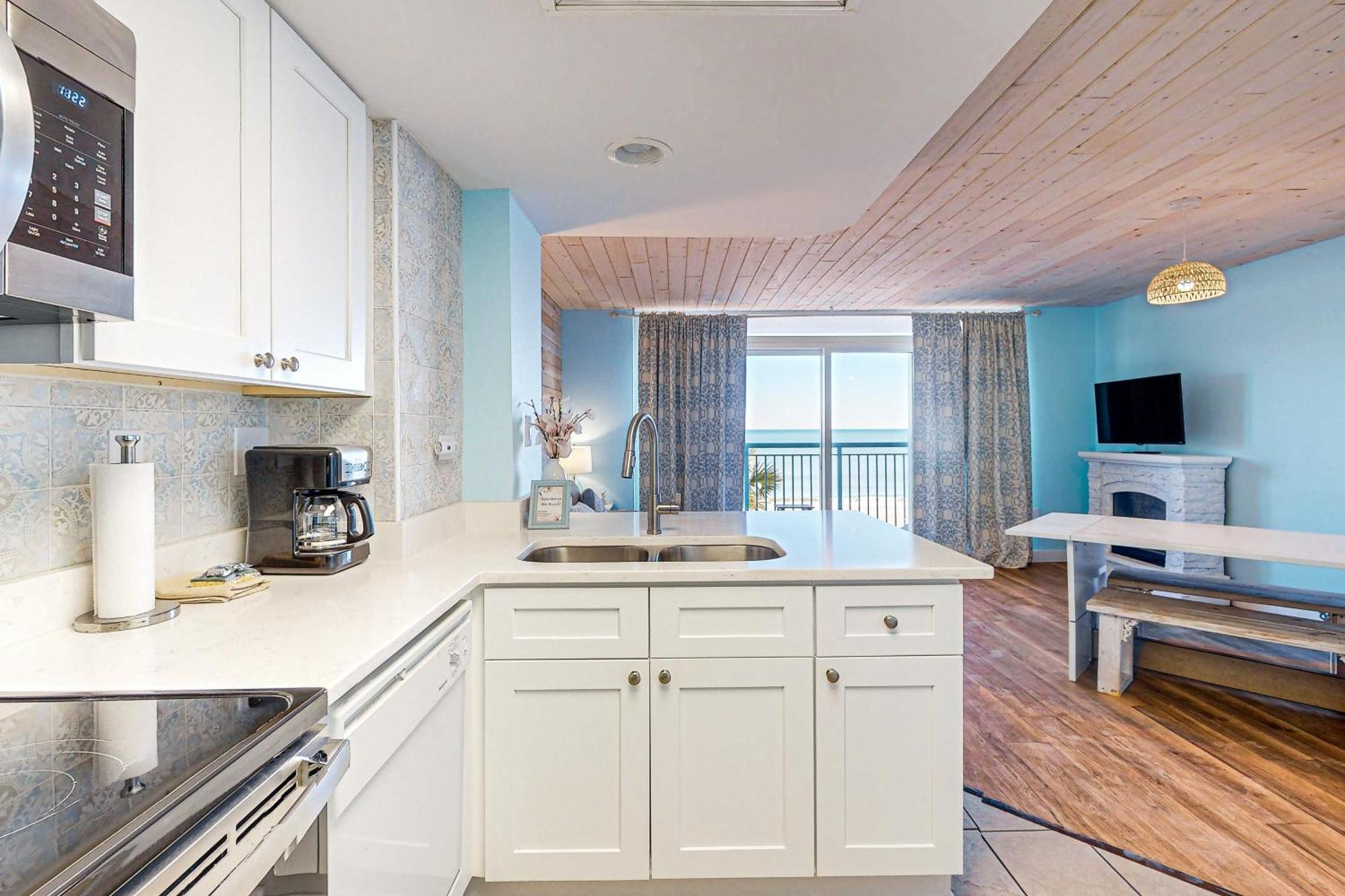 Roxanne Towers 303