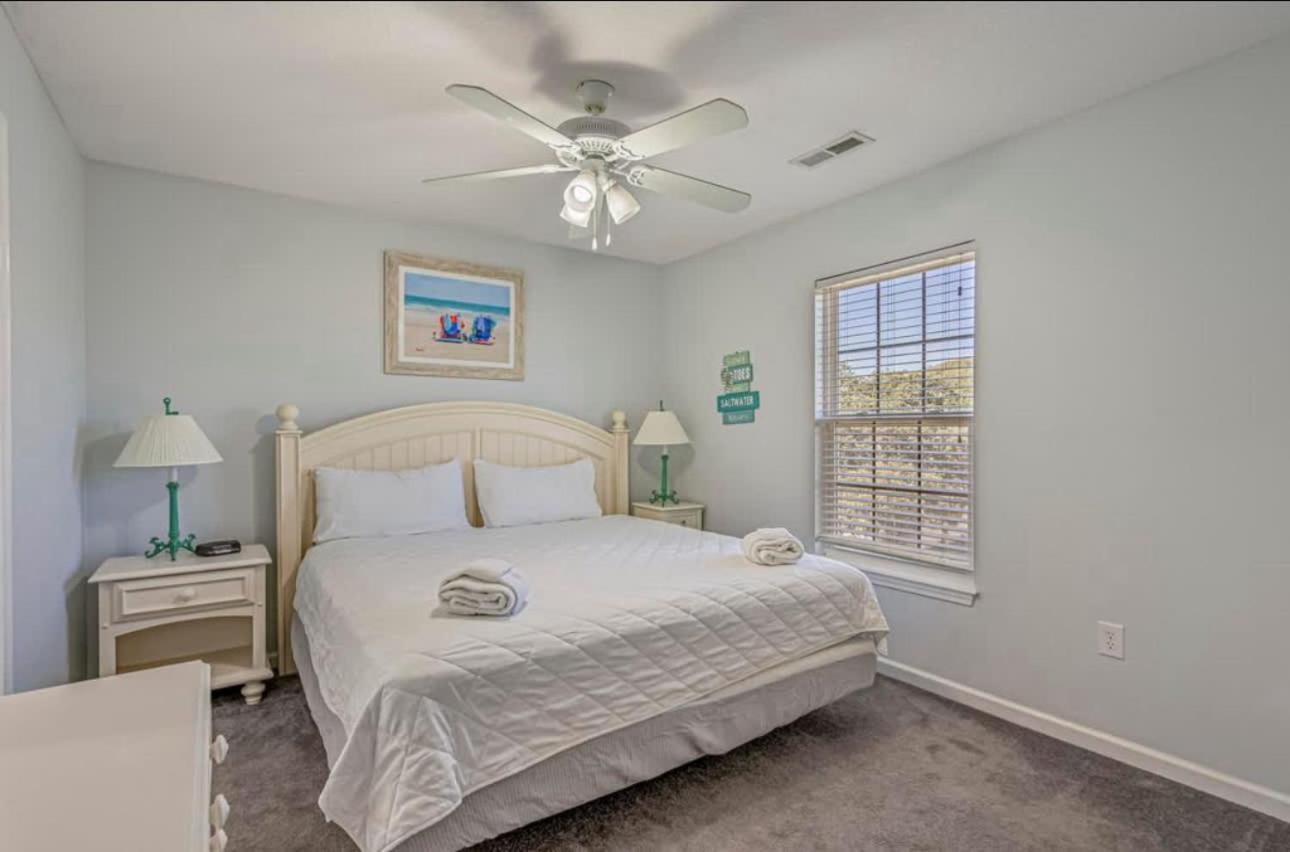 Holiday home House Surfside - Private Pool Great Location