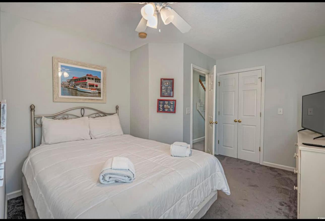 Holiday home House Surfside - Private Pool Great Location *