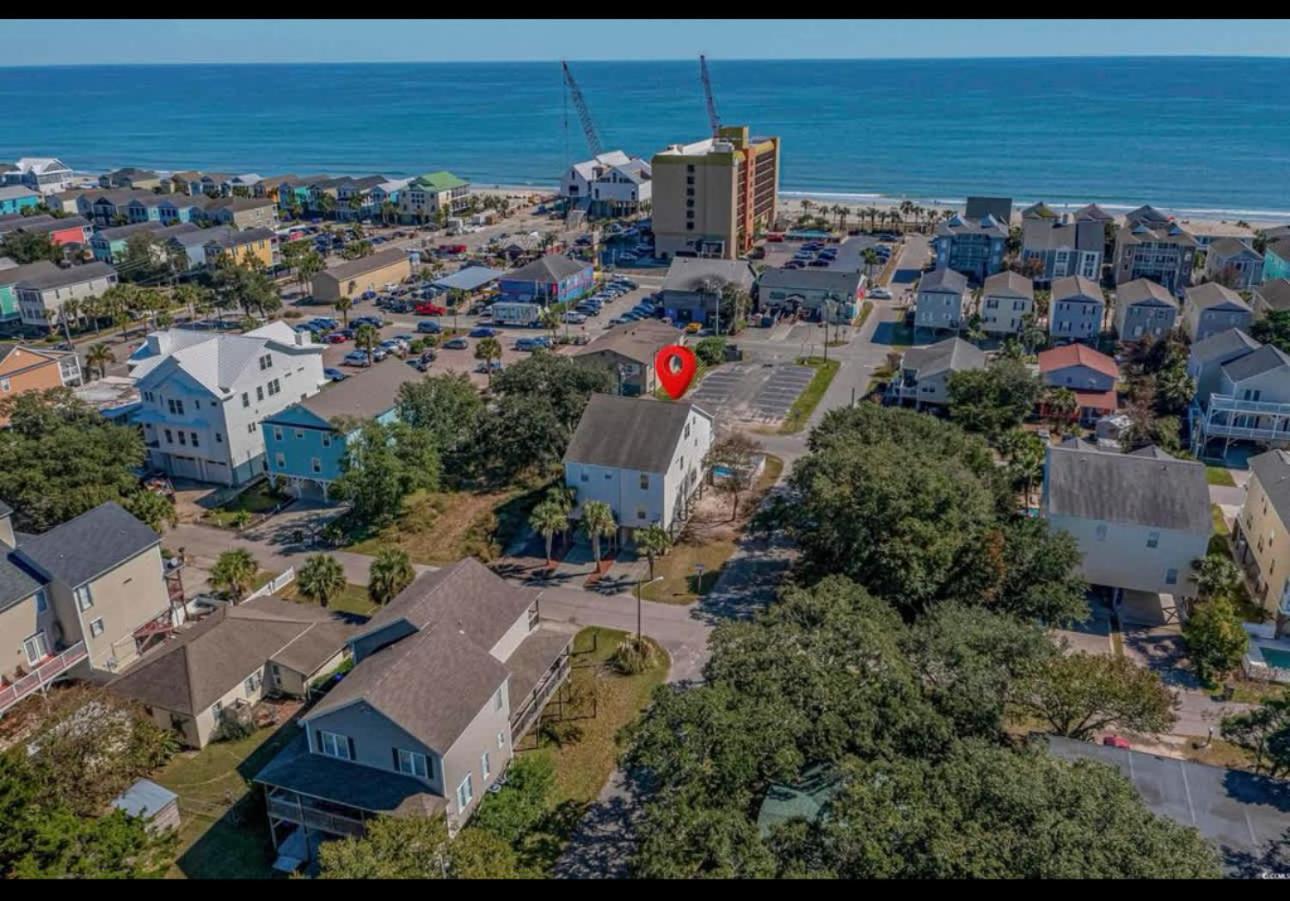 House Surfside - Private Pool Great Location *