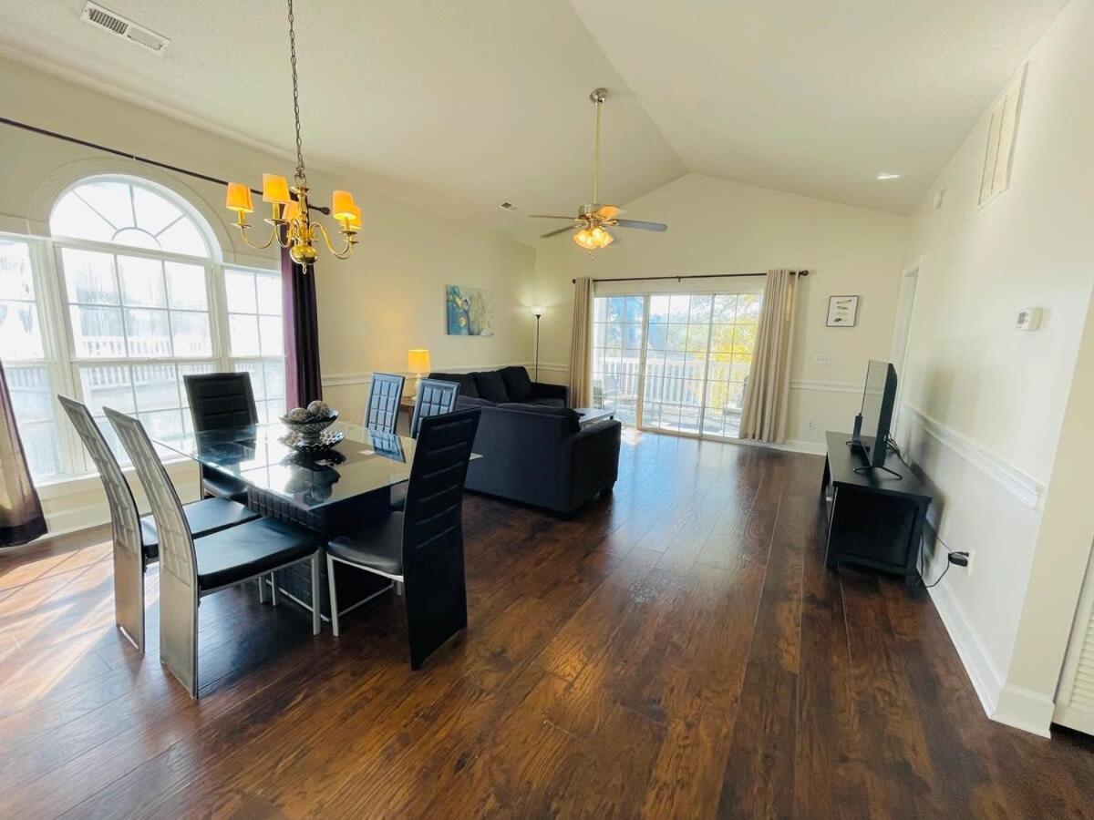 Beautiful Spacious In The Center Of Mb