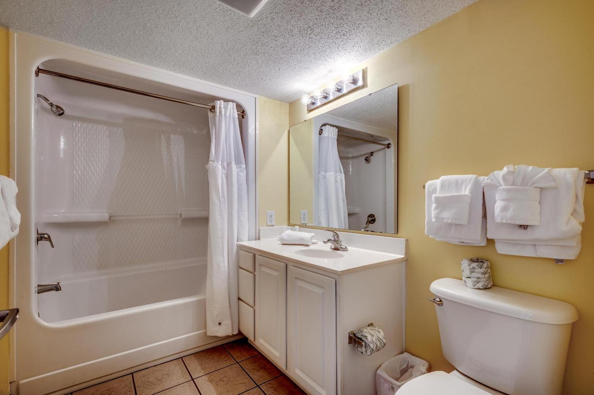 Paradise Unit 1407 *