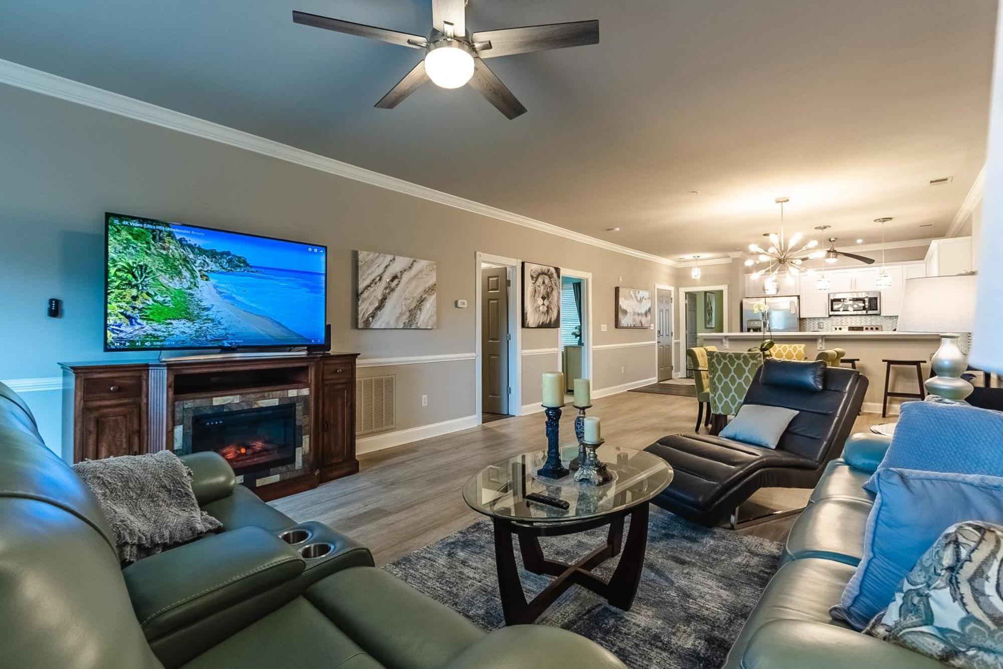 Magnolia Pointe Luster Leaf 4843-302 *
