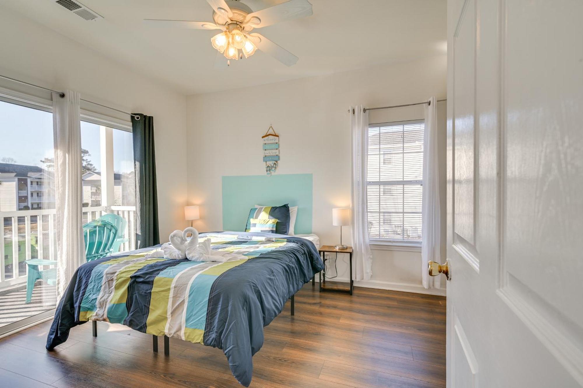Apartment Less Than 1 Mi To Golf With Balcony In Myrtle Beach!