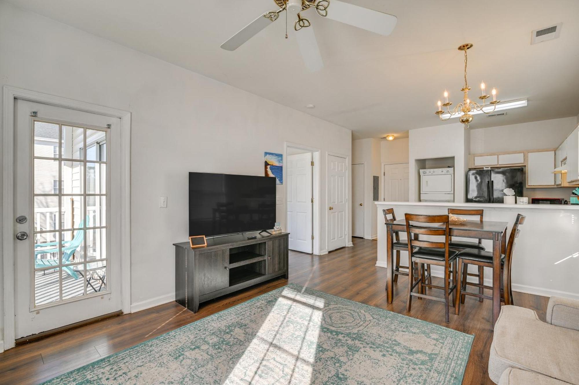 Apartment Less Than 1 Mi To Golf With Balcony In Myrtle Beach! Myrtle Beach