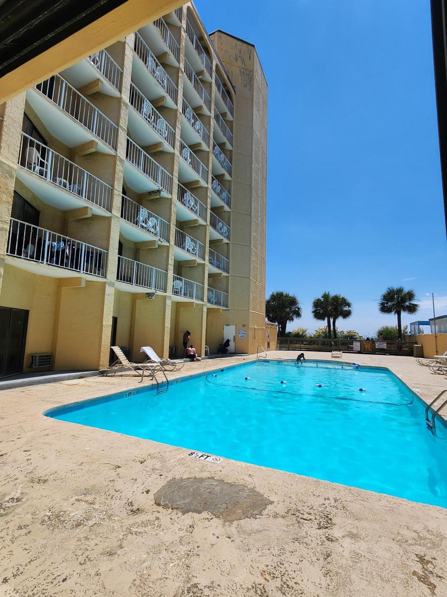 Holiday home Breath-taking Remodeled Oceanfront Studio! Sea Mist 20307 *