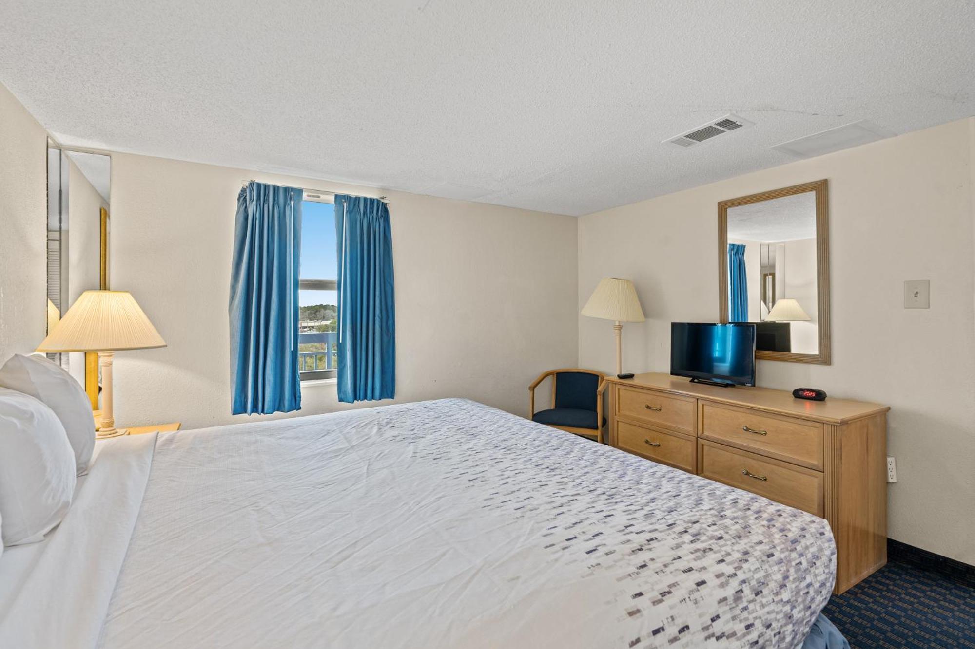 Yachtsman Oceanfront Resort