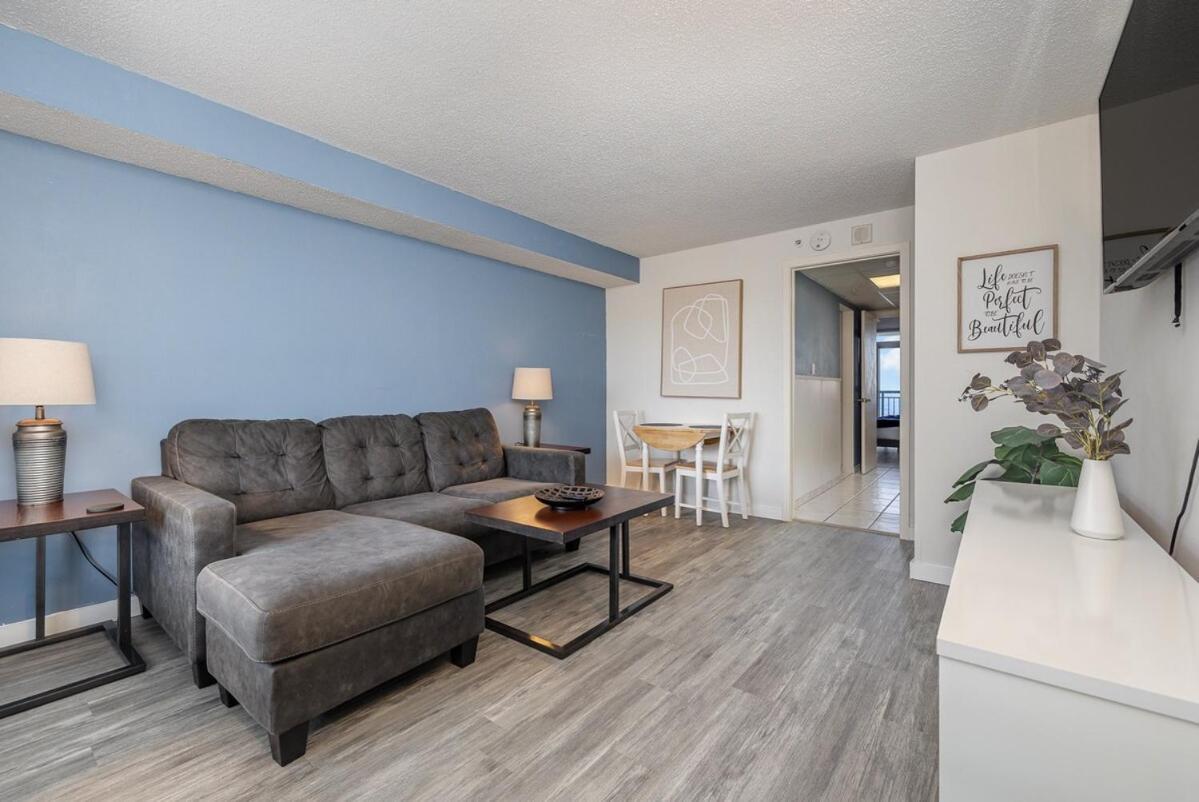 Beachfront 1br King Bed Smart Tvs 12 Pm Check-in *