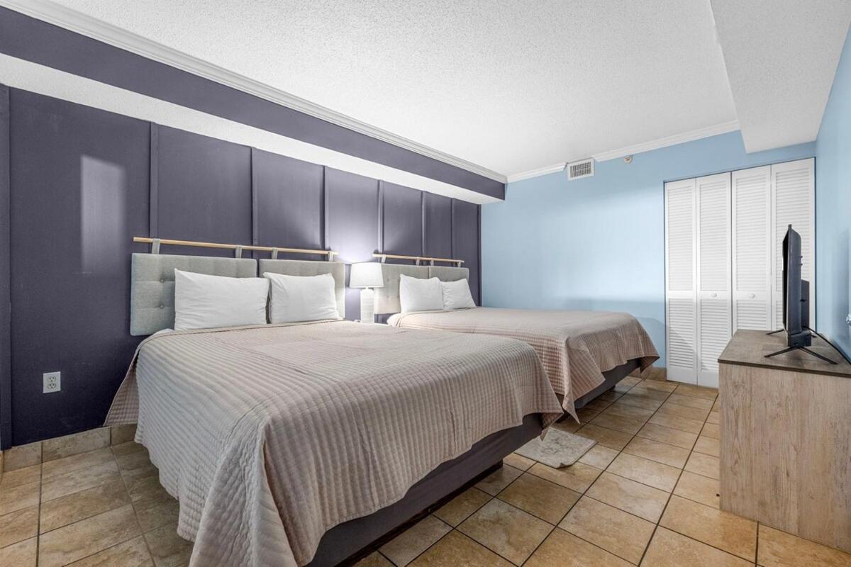 Downtown Oceanfront, 2br, Walk To Starbucks, 6ppl *