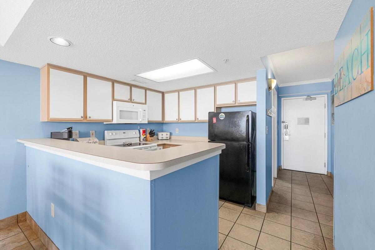Downtown Oceanfront, 2br, Walk To Starbucks, 6ppl * Myrtle Beach