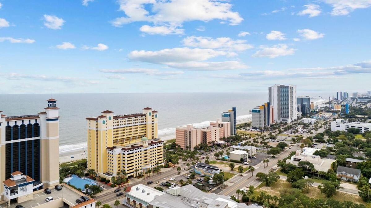 Apartment Downtown Oceanfront, 2br, Walk To Starbucks, 6ppl