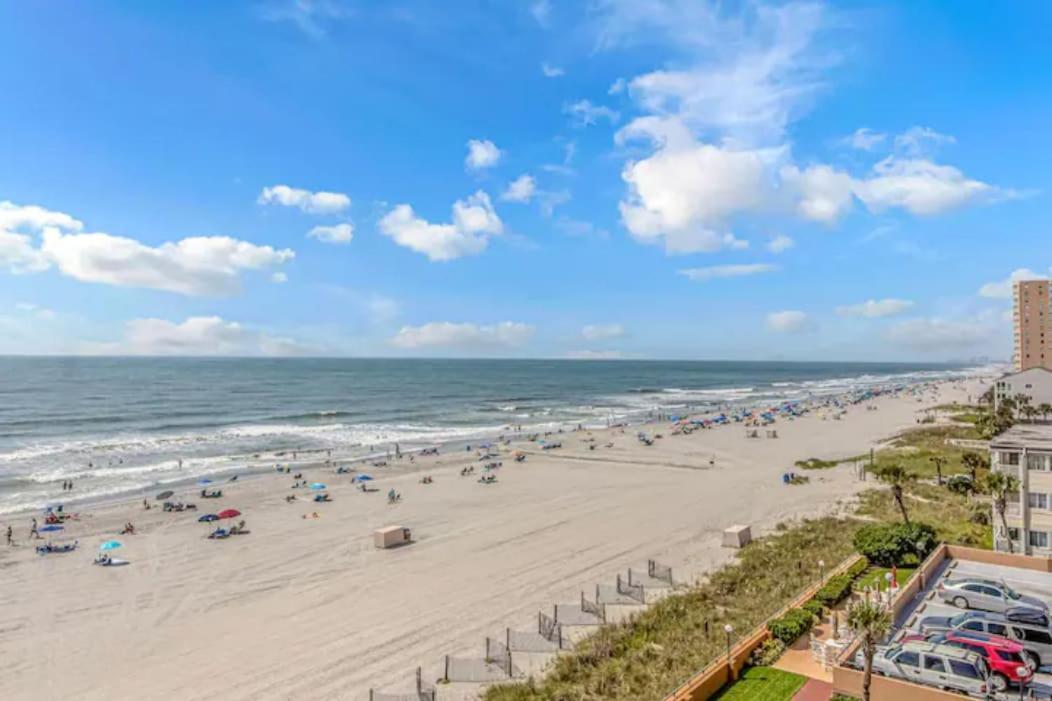 Arcadian Ii - Oceanfront - Snowbirds Welcome-highly Sought After Area Holiday home *