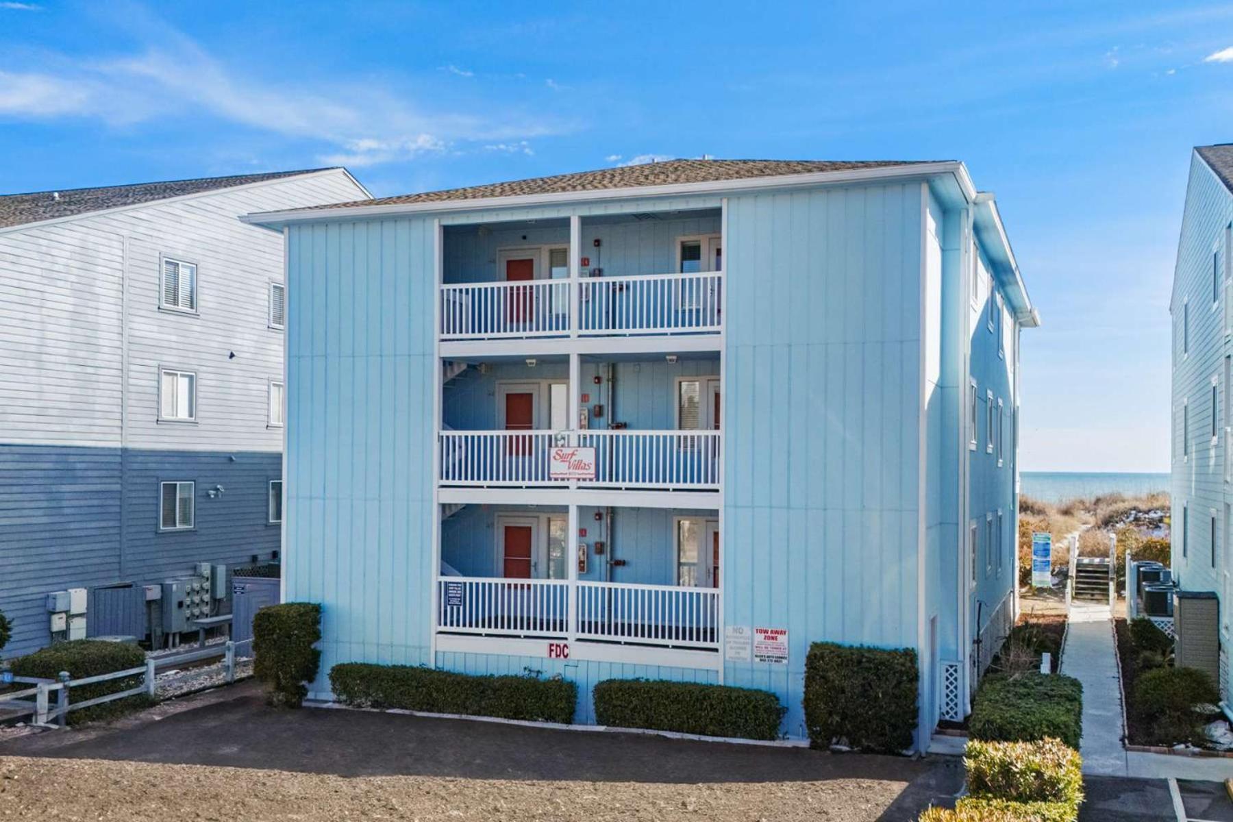 Holiday home Surf B3 - Oceanfront