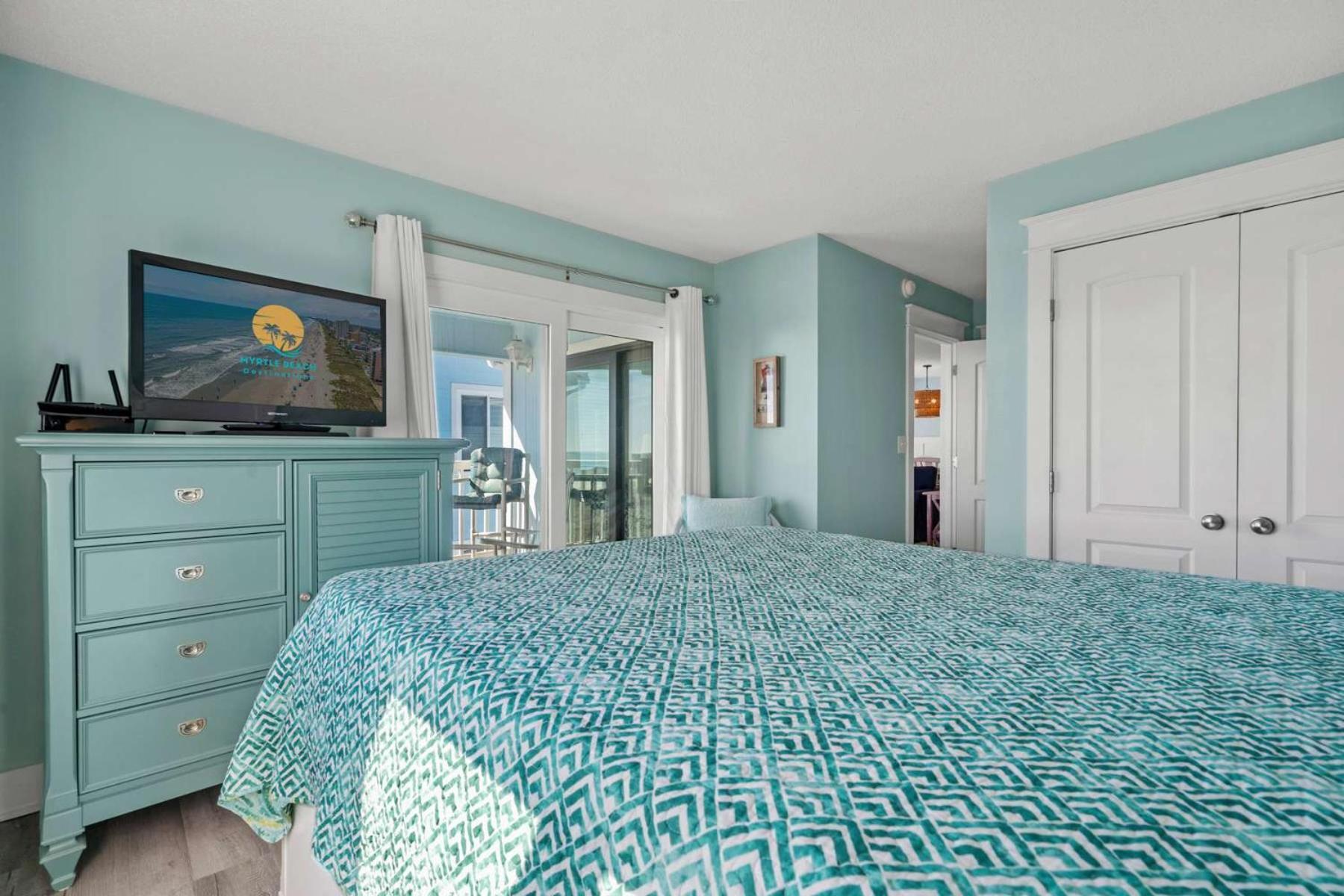 Holiday home Surf B3 - Oceanfront *