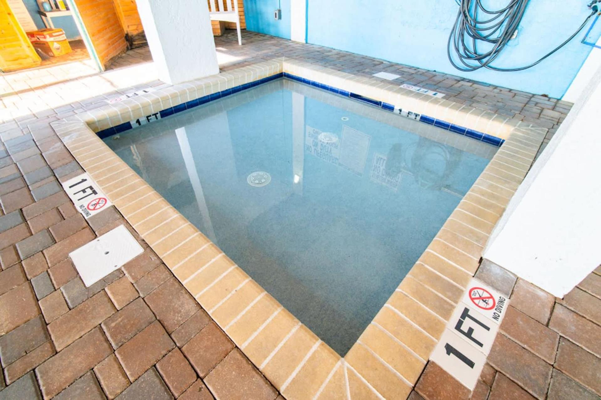 Modern Pet Friendly Oceanfront * Myrtle Beach