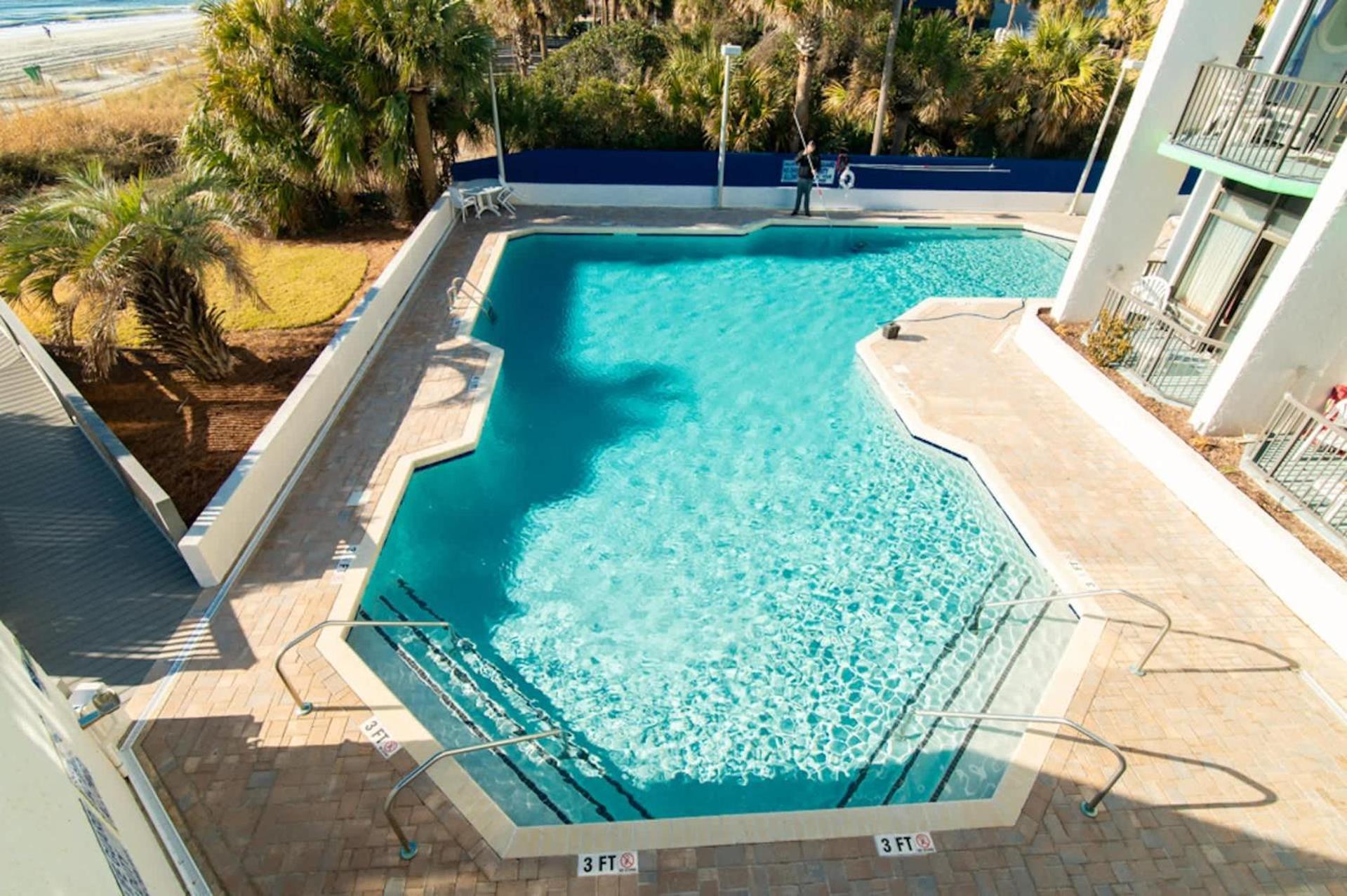 Modern Pet Friendly Oceanfront * Myrtle Beach