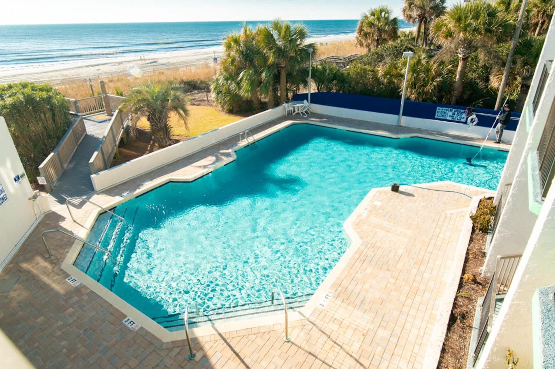 Modern Pet Friendly Oceanfront *